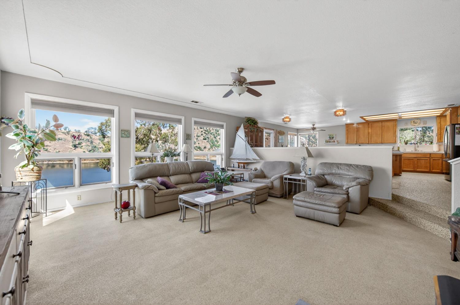 28037 Sky Harbour Rd, Friant, CA 93626