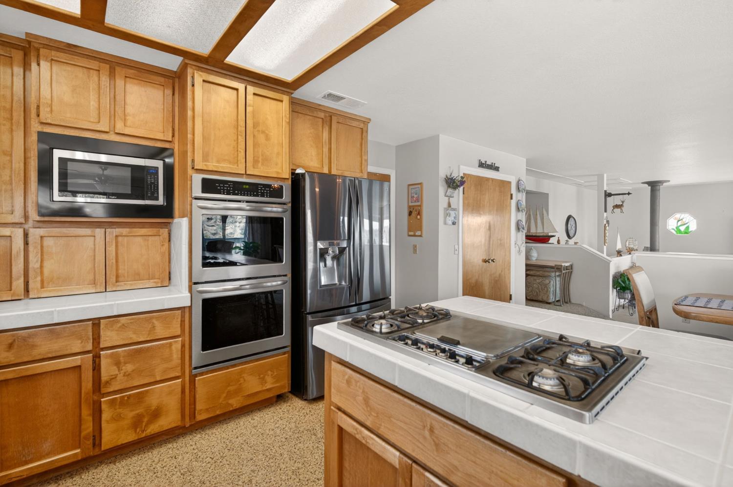 28037 Sky Harbour Rd, Friant, CA 93626
