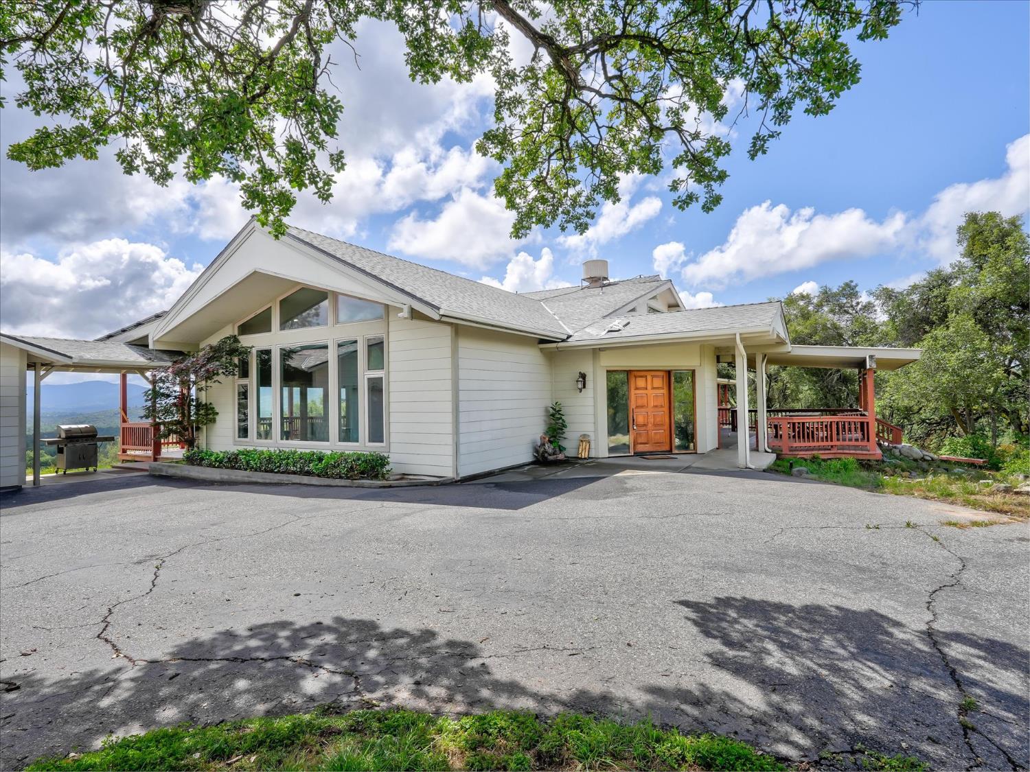 43736 Highway 49, Ahwahnee, CA 93601