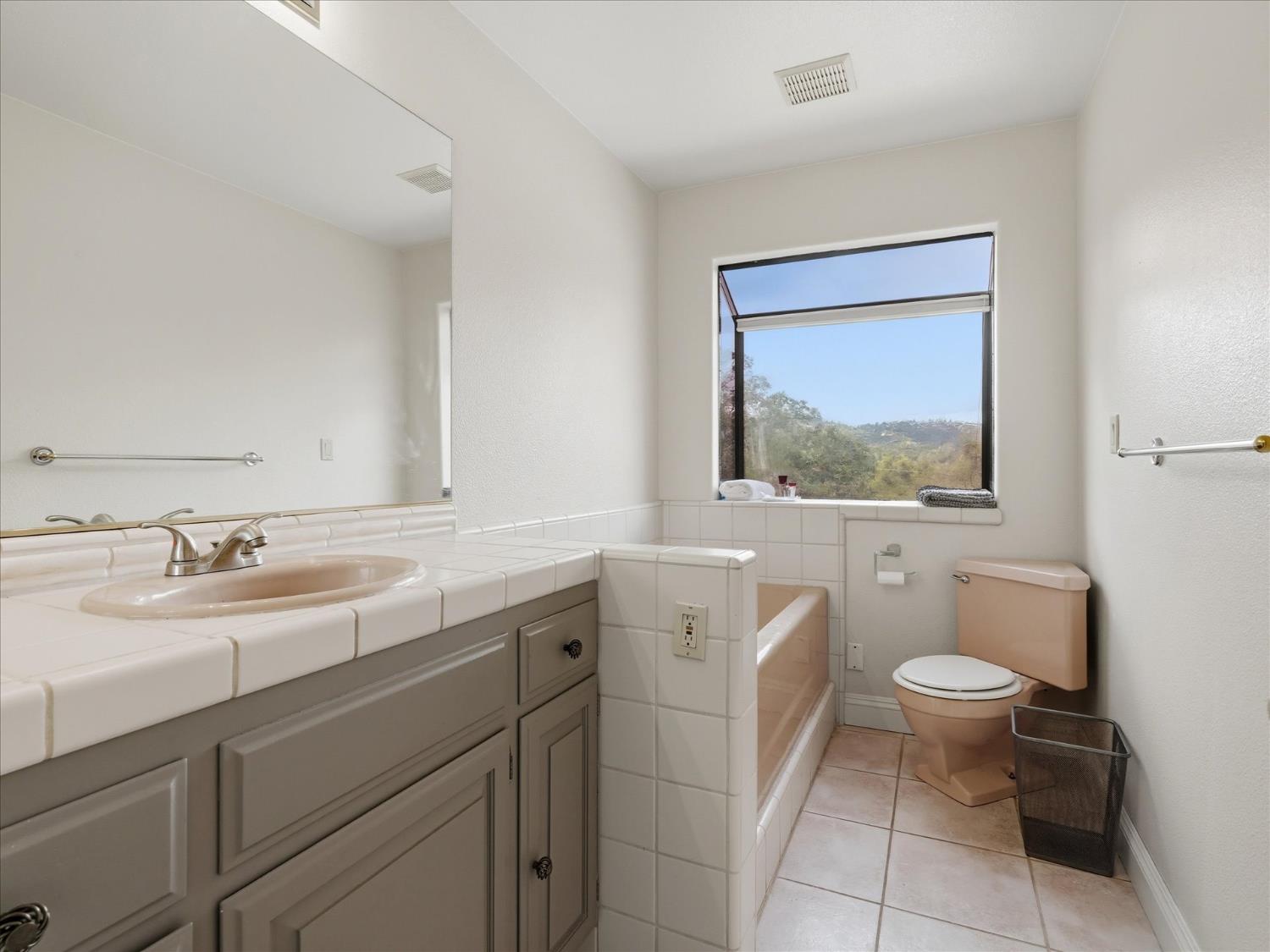 43736 Highway 49, Ahwahnee, CA 93601