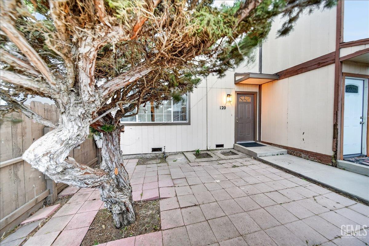 120 Buena Vista #2, Soledad, CA 93960