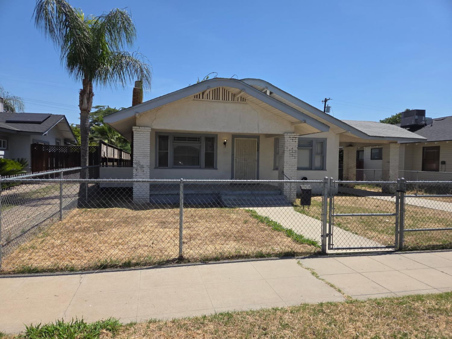 1332 N Wilson, Fresno, CA 93728
