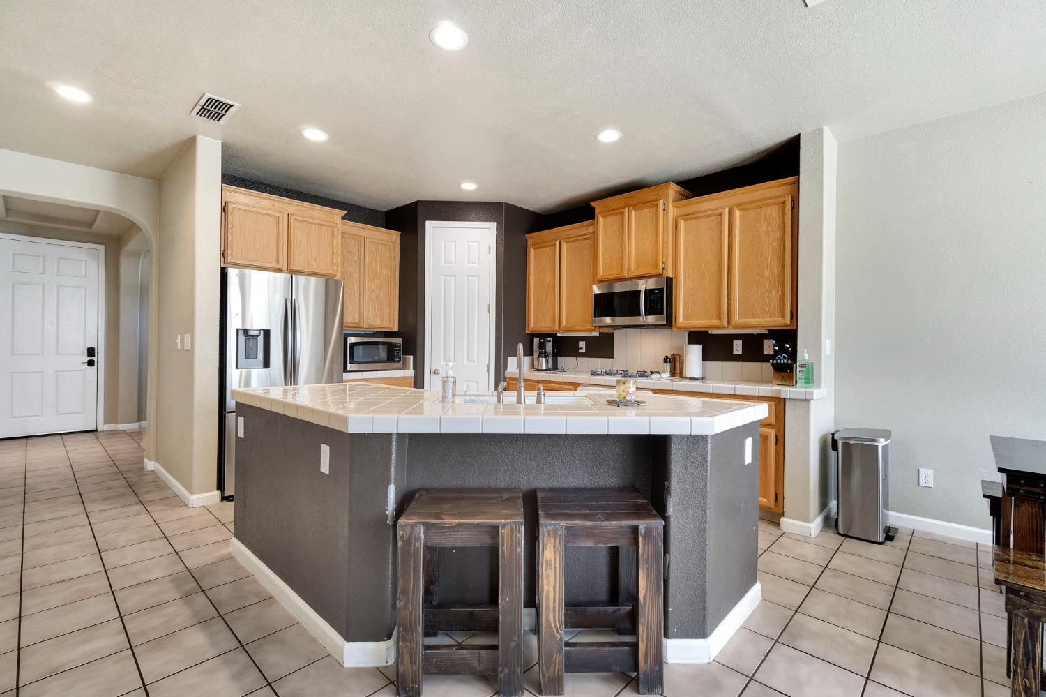 1060 San Jose Ave, Madera, CA 93637