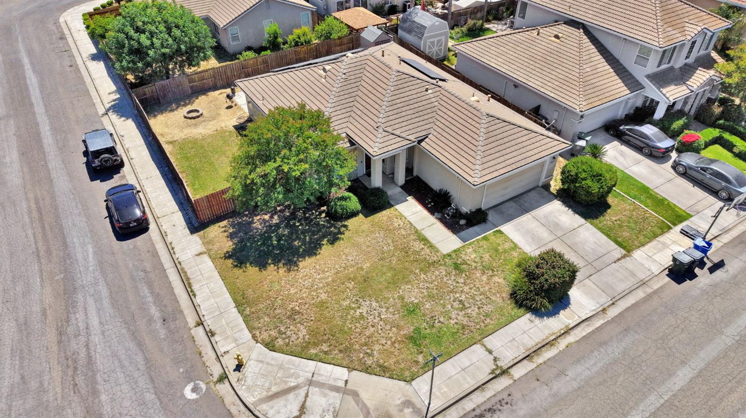 1060 San Jose Ave, Madera, CA 93637