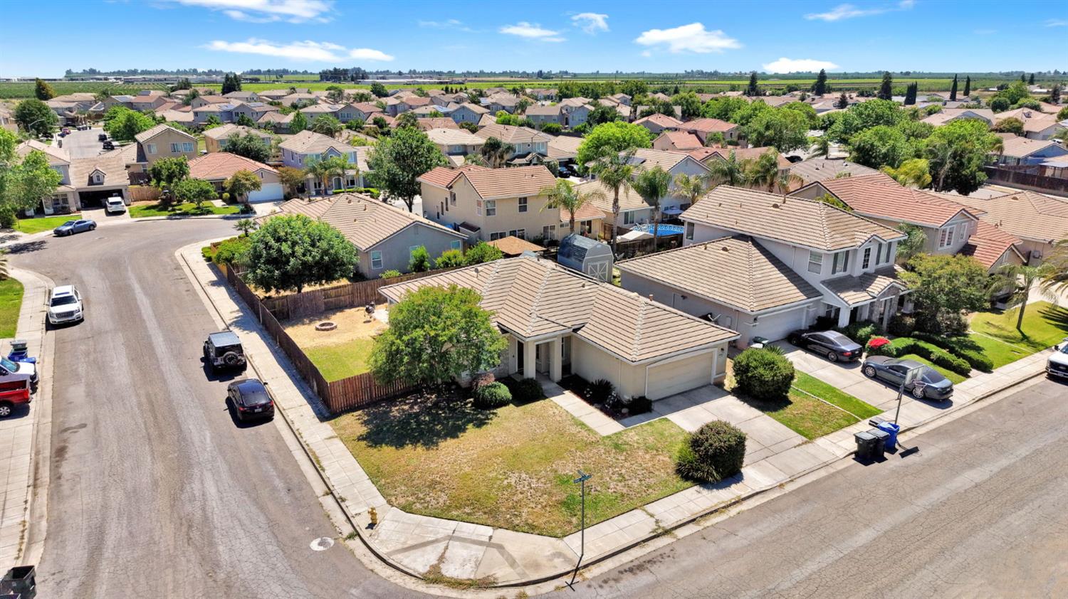 1060 San Jose Ave, Madera, CA 93637