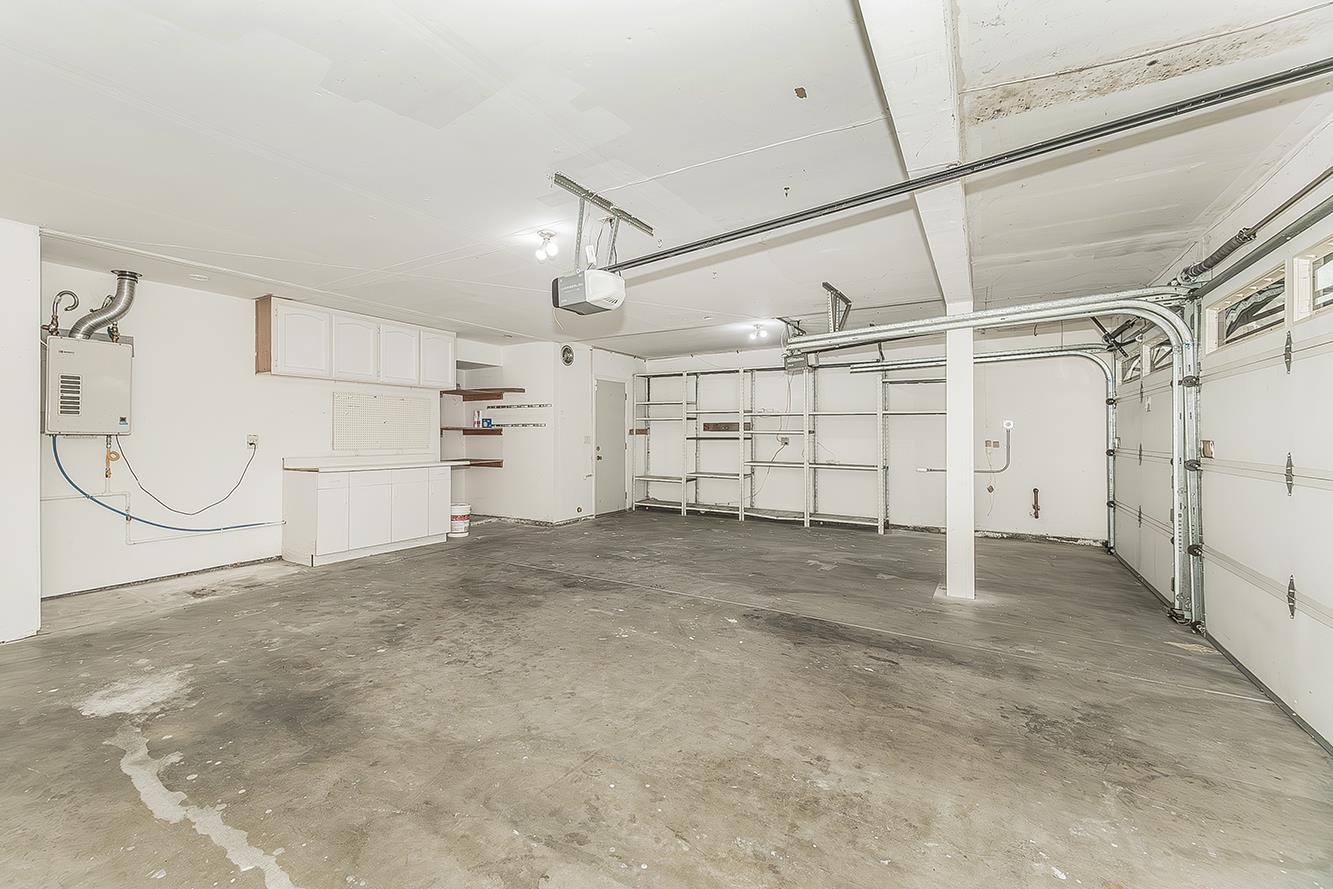 837 E Buckhill Rd, Fresno, CA 93720