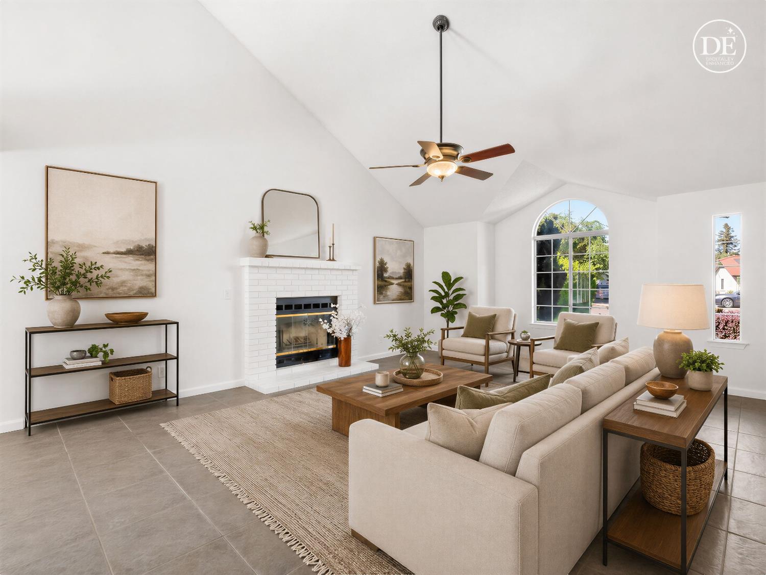 1631 E Deyoung Dr, Fresno, CA 93720