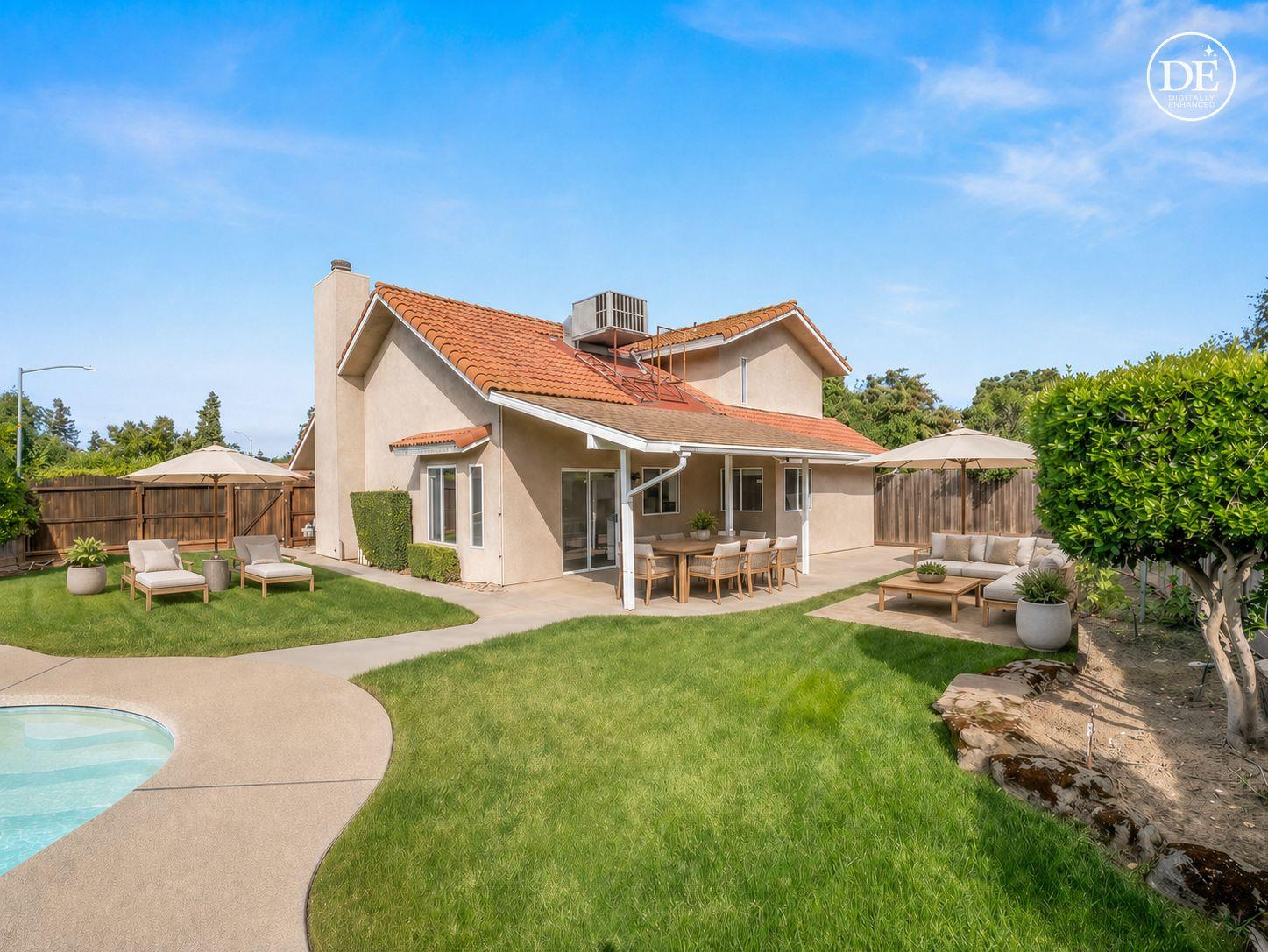 1631 E Deyoung Dr, Fresno, CA 93720