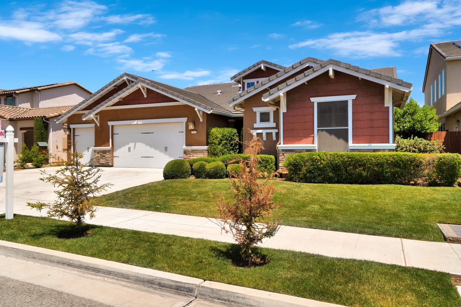 3245 Lexington Ave, Clovis, CA 93619
