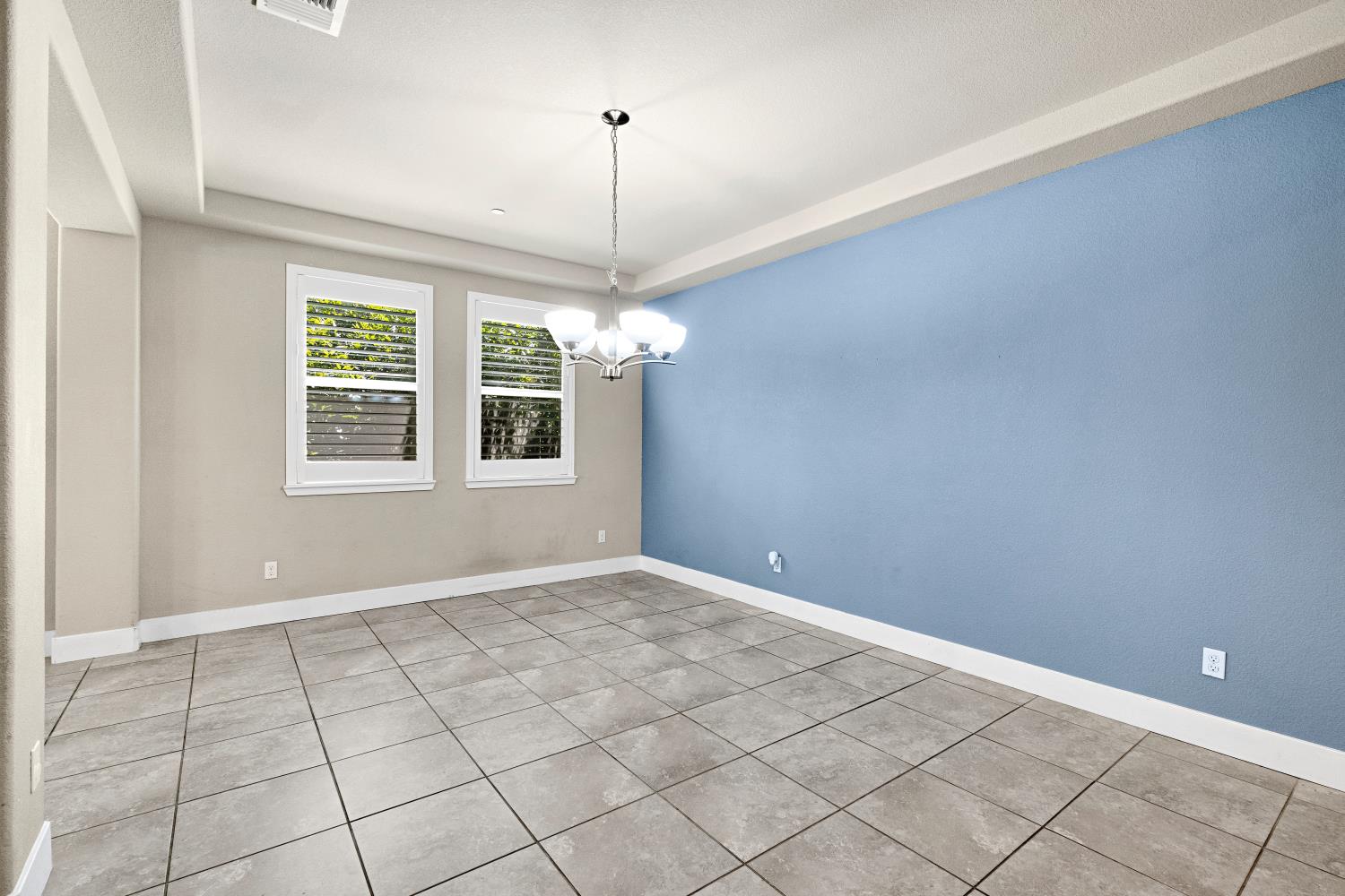 3245 Lexington Ave, Clovis, CA 93619