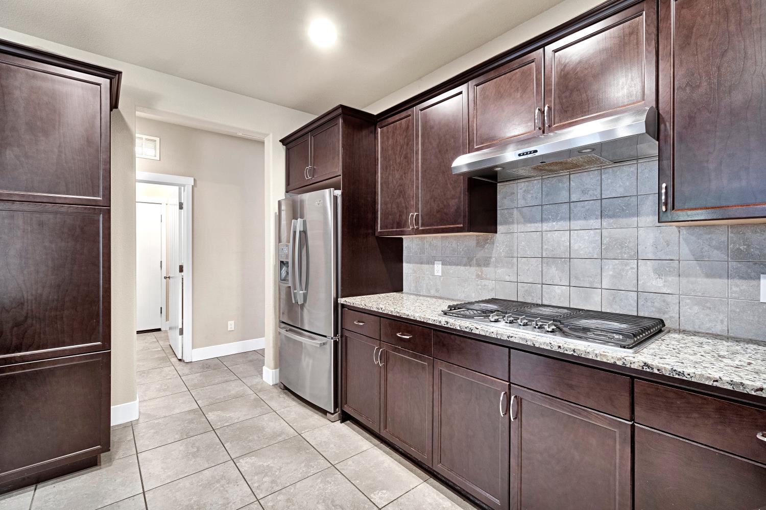 3245 Lexington Ave, Clovis, CA 93619
