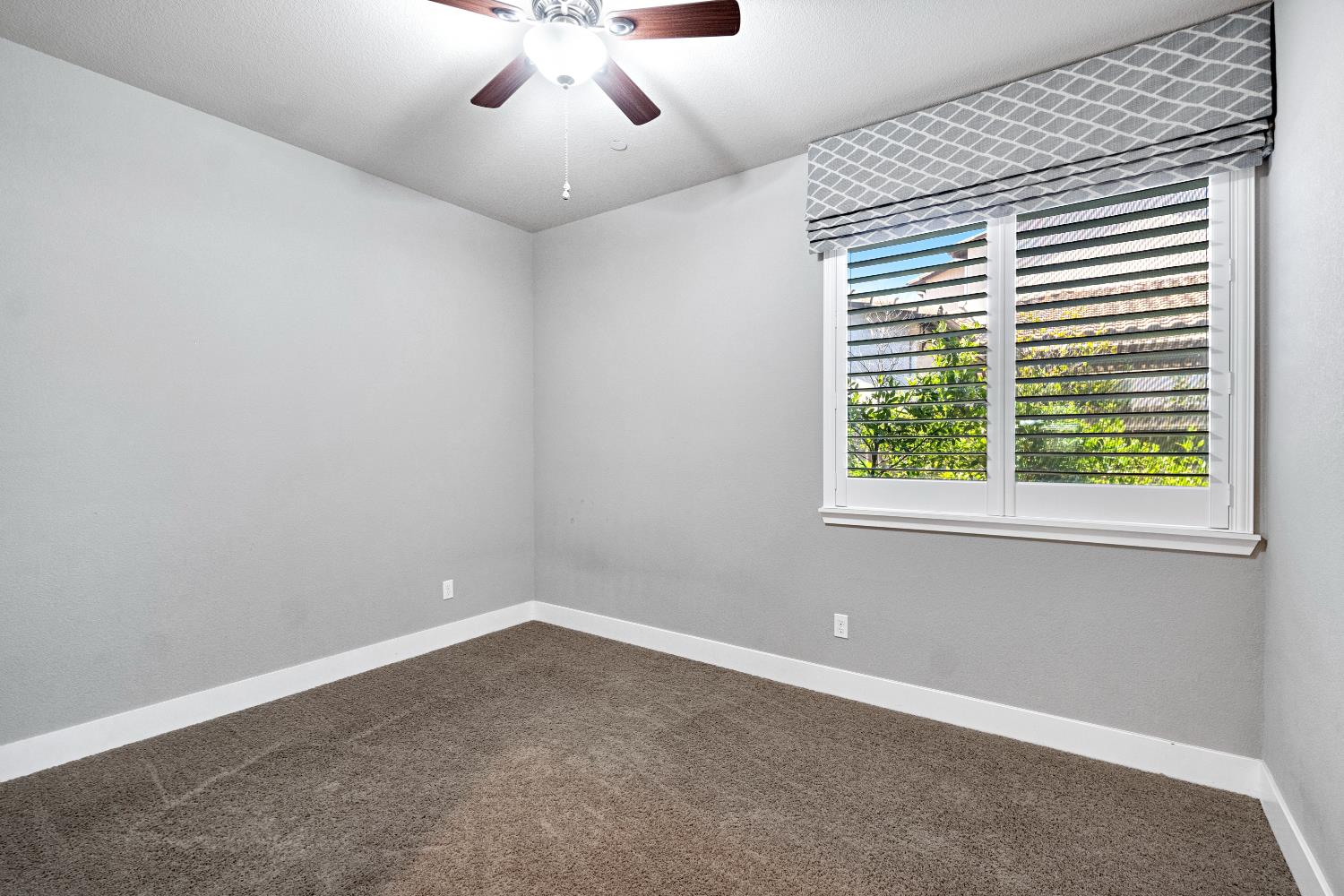 3245 Lexington Ave, Clovis, CA 93619