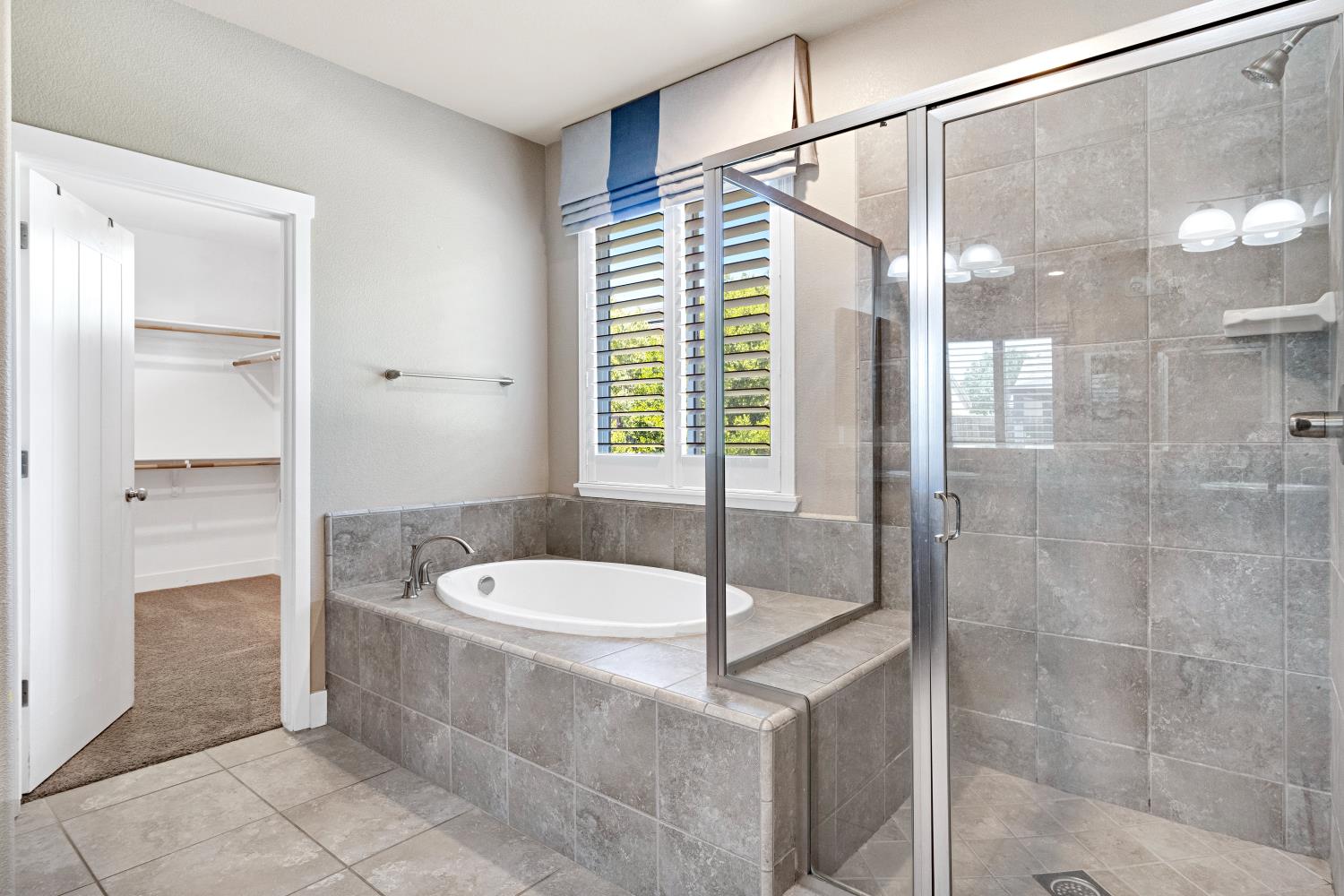 3245 Lexington Ave, Clovis, CA 93619