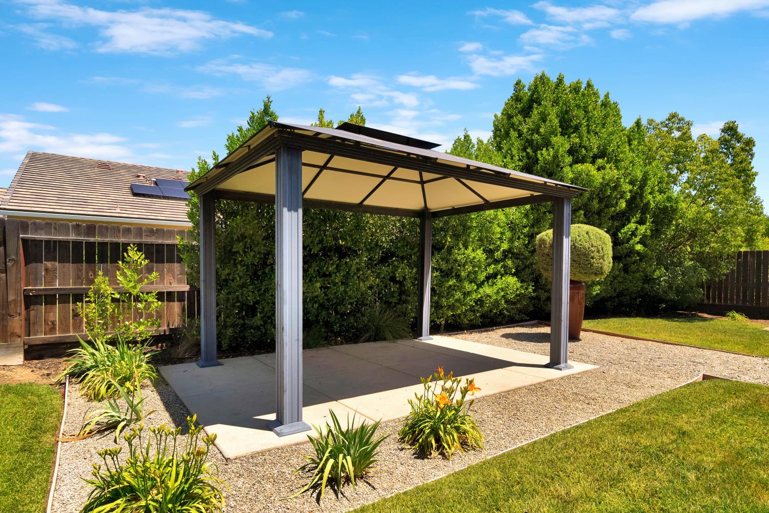 3245 Lexington Ave, Clovis, CA 93619