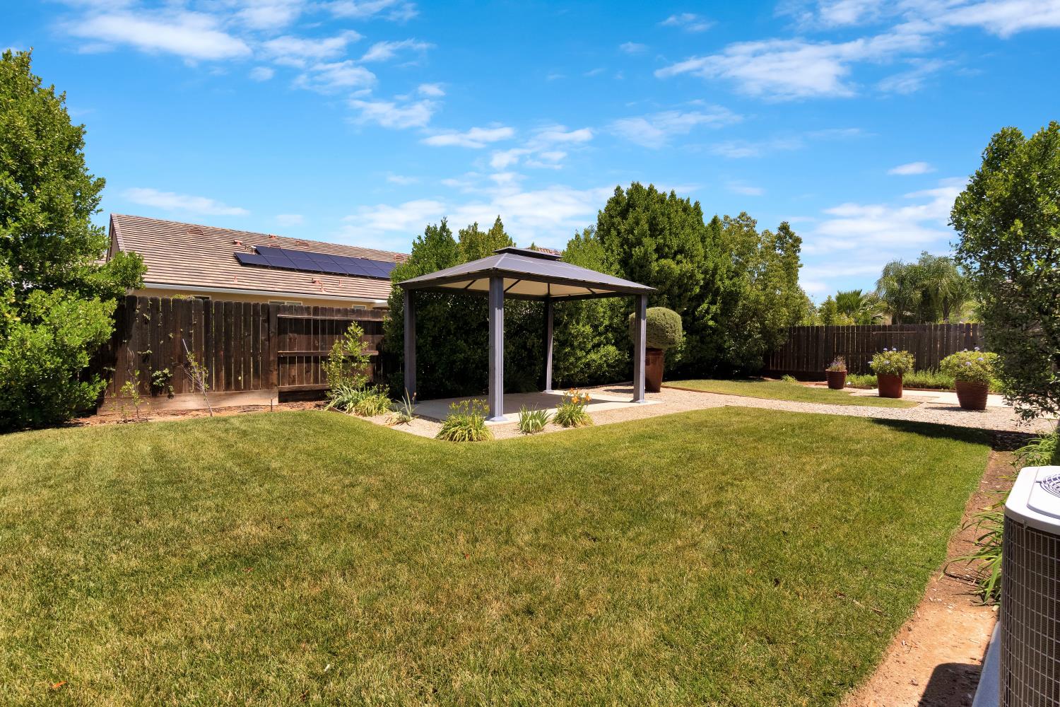 3245 Lexington Ave, Clovis, CA 93619