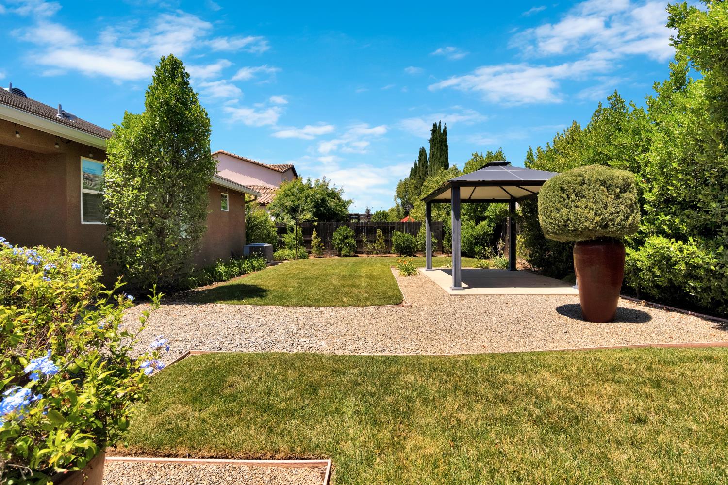 3245 Lexington Ave, Clovis, CA 93619