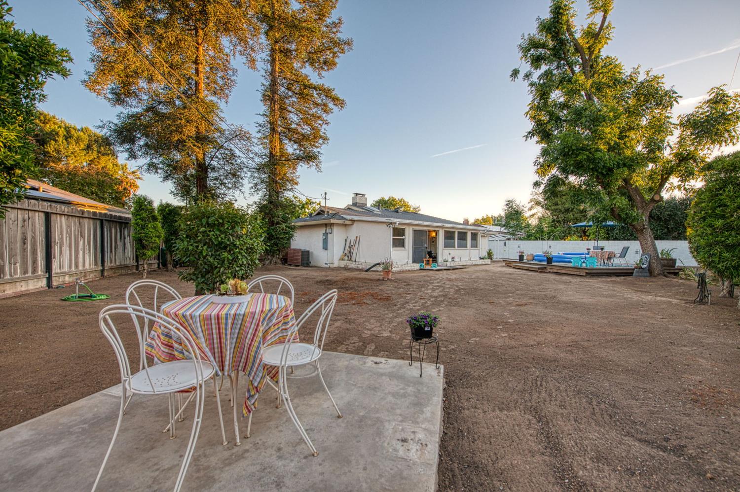 5433 E Madison Ave, Fresno, CA 93727