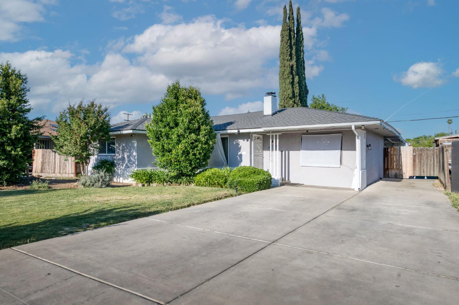 4775 E Michigan Ave, Fresno, CA 93703