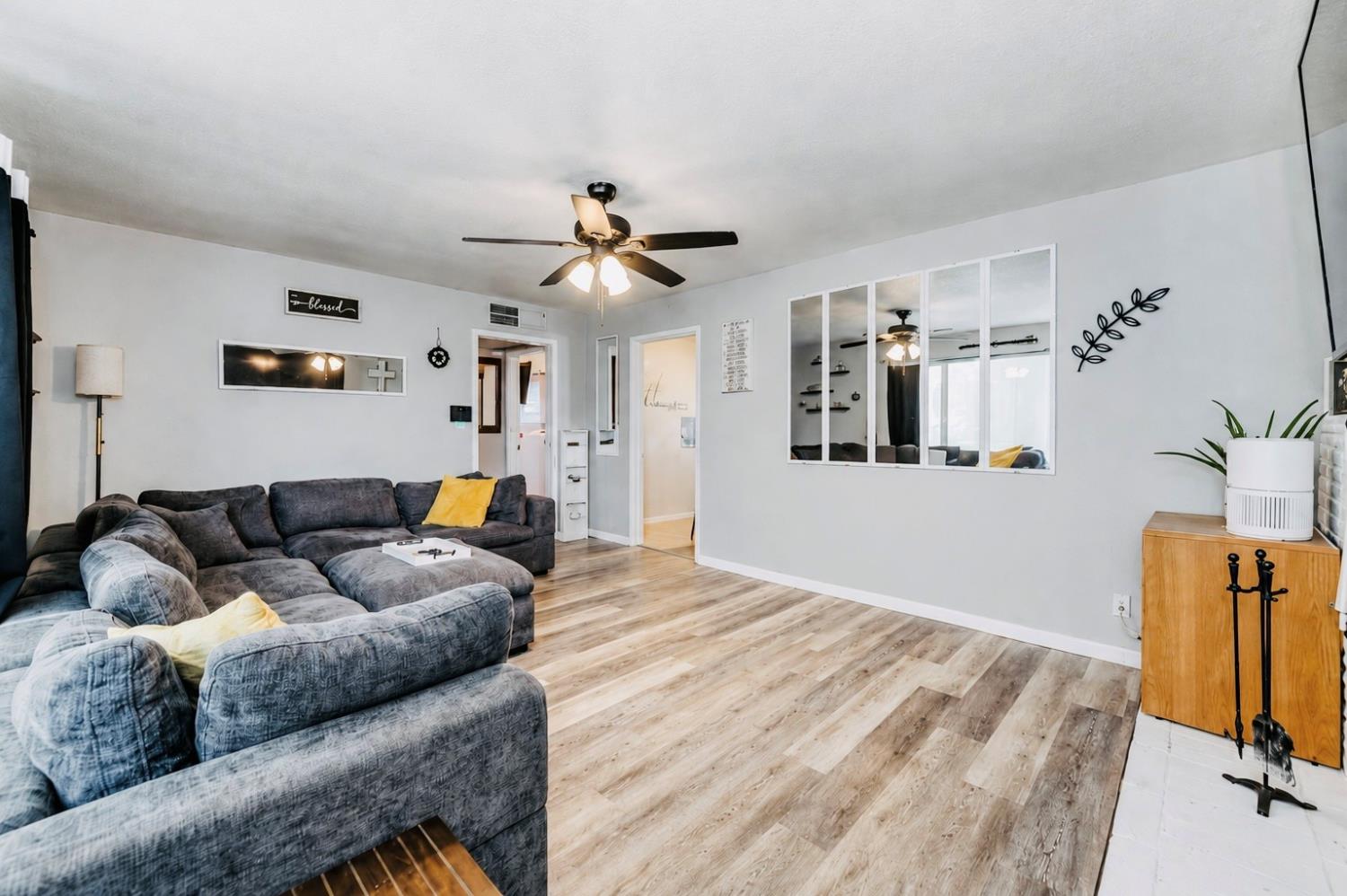 4775 E Michigan Ave, Fresno, CA 93703
