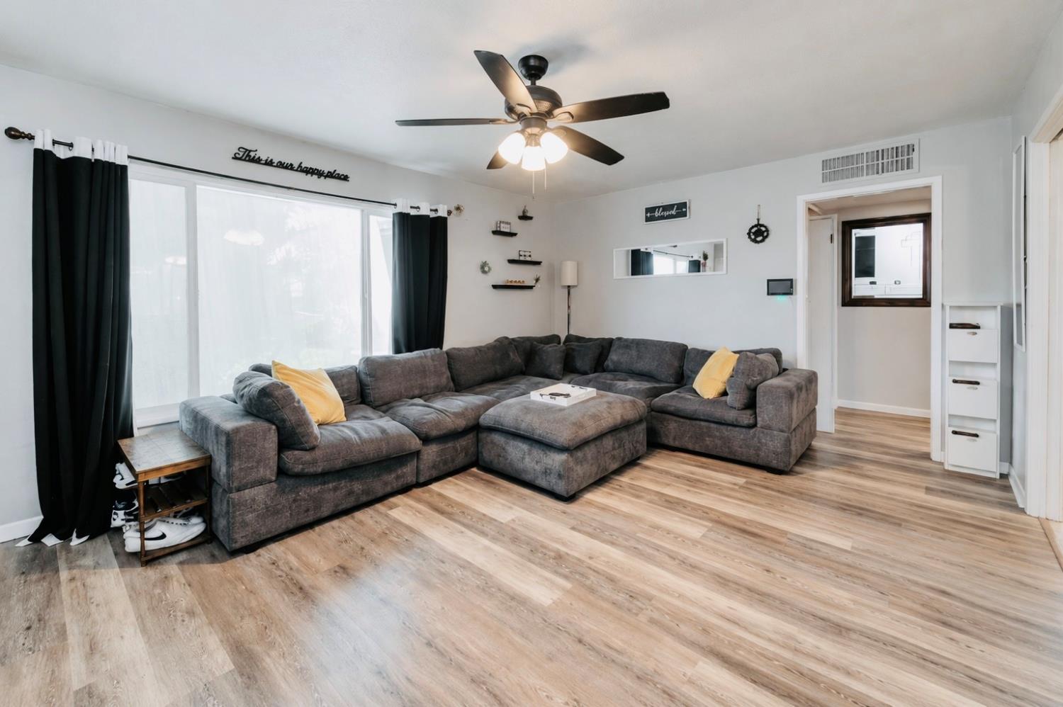 4775 E Michigan Ave, Fresno, CA 93703