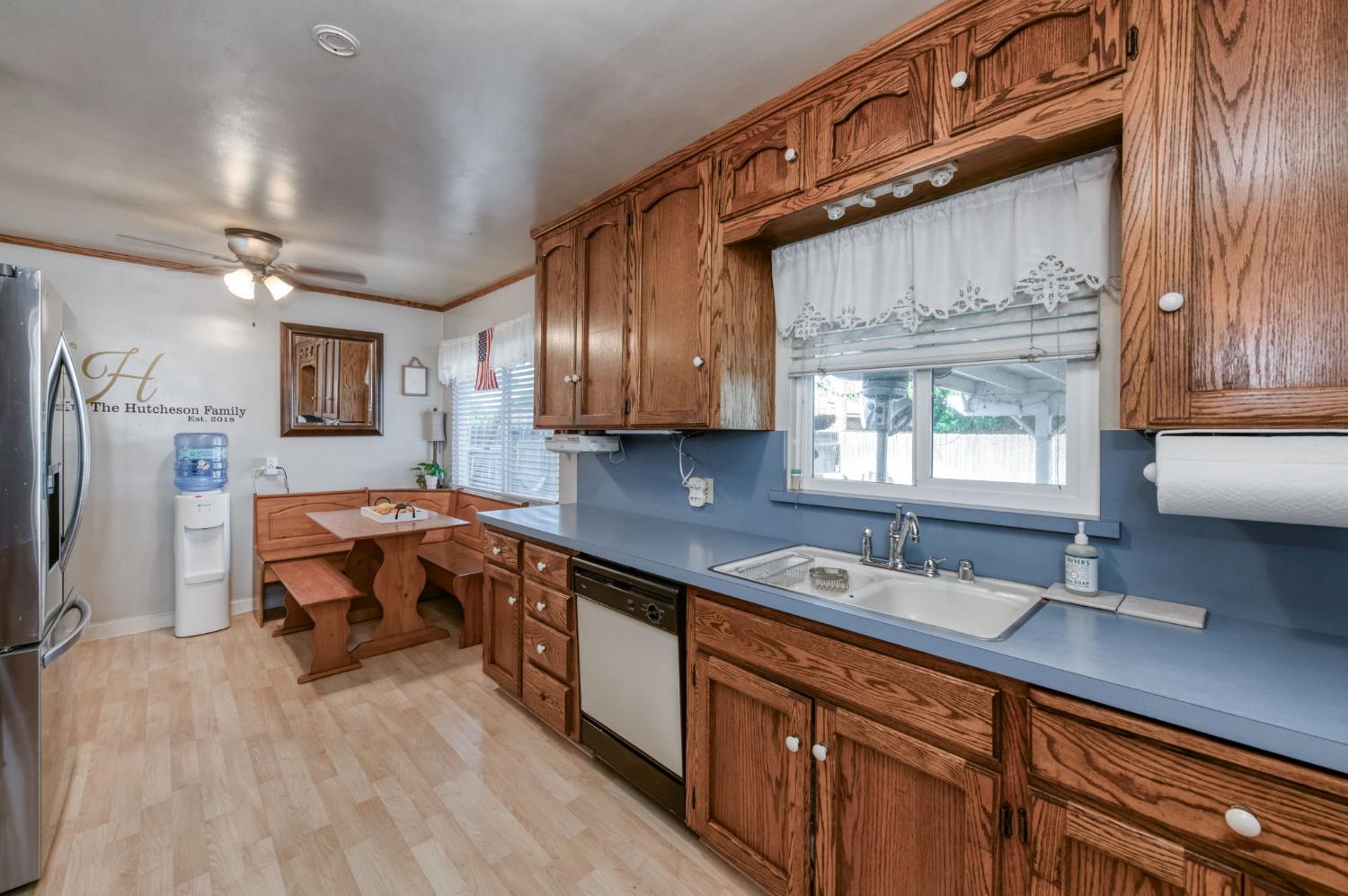 4775 E Michigan Ave, Fresno, CA 93703