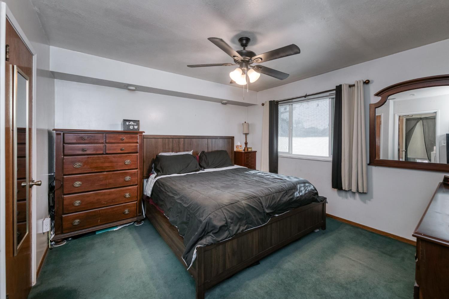 4775 E Michigan Ave, Fresno, CA 93703
