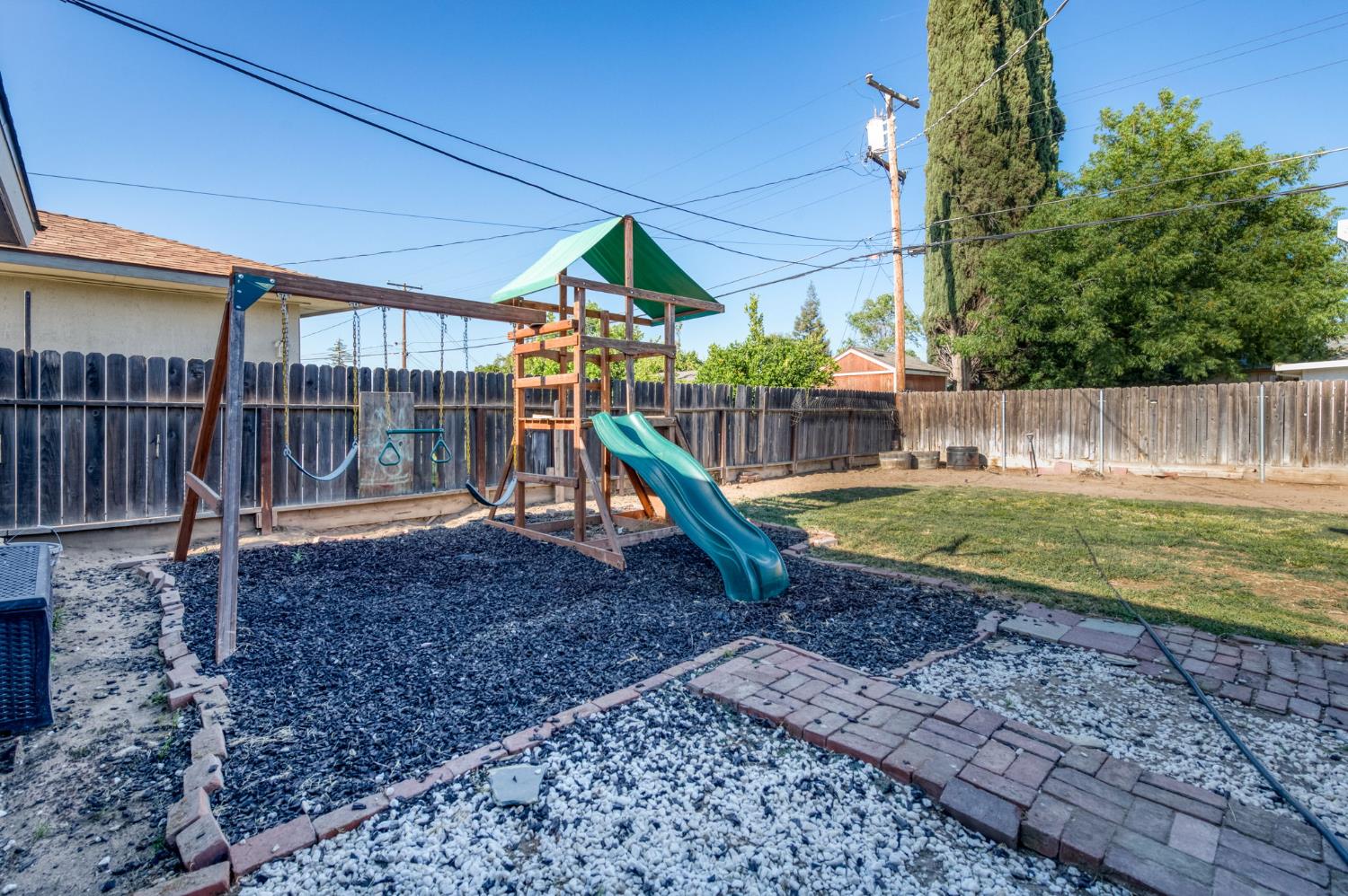 4775 E Michigan Ave, Fresno, CA 93703