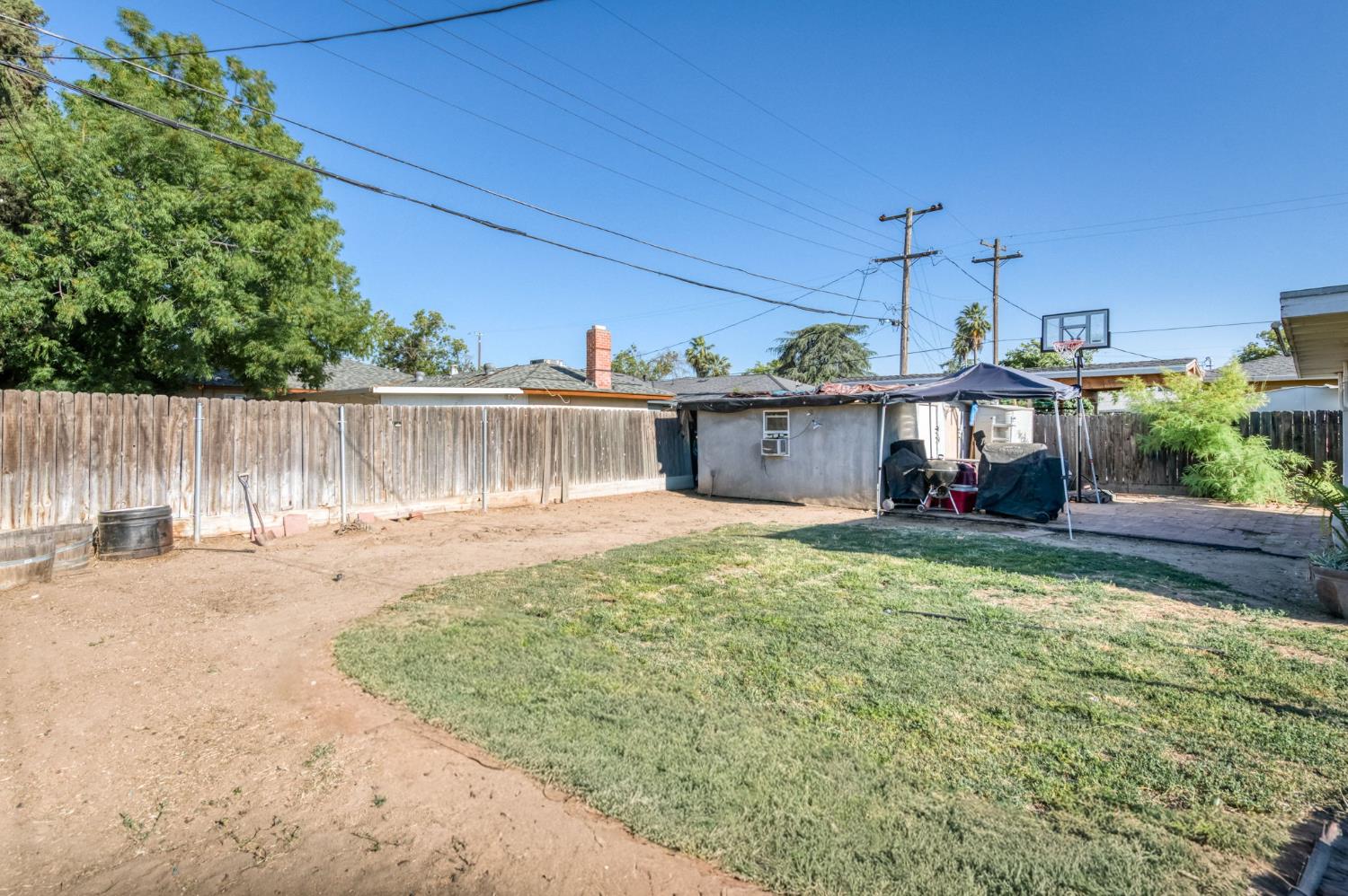 4775 E Michigan Ave, Fresno, CA 93703
