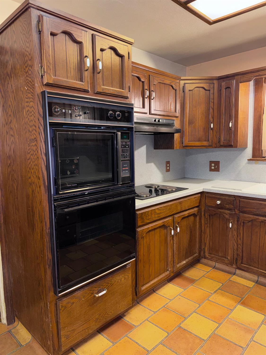 5074 E Platt Ave, Fresno, CA 93727