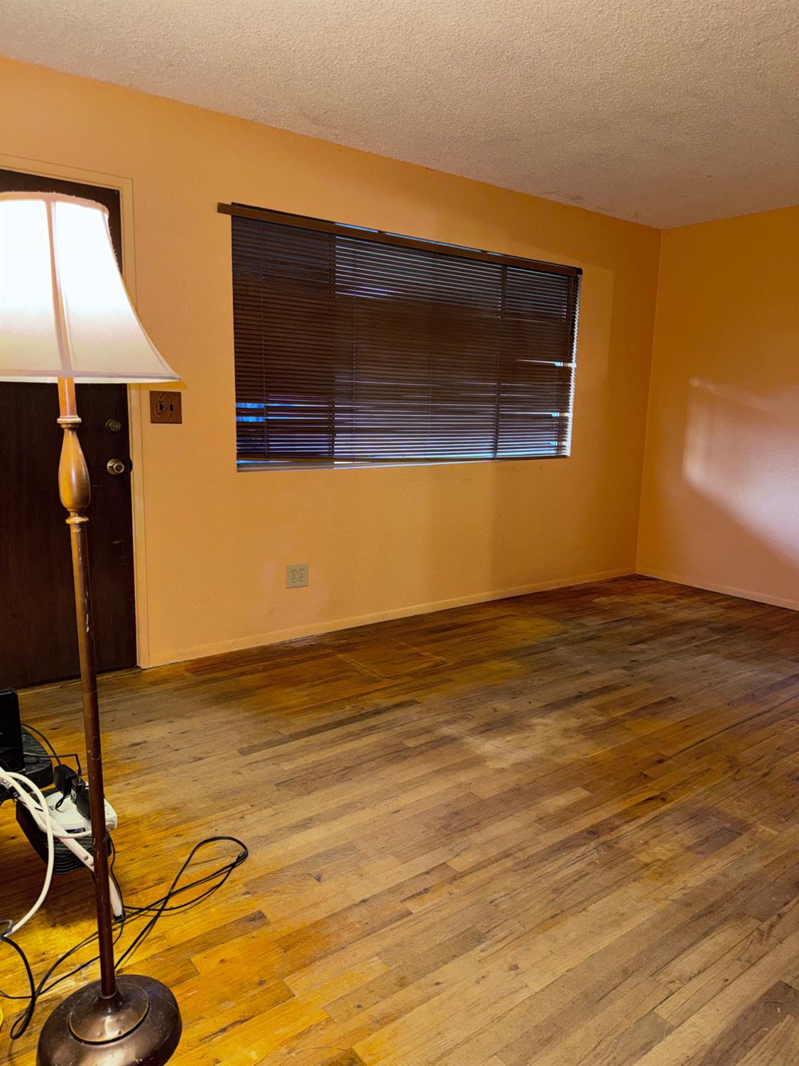 5074 E Platt Ave, Fresno, CA 93727