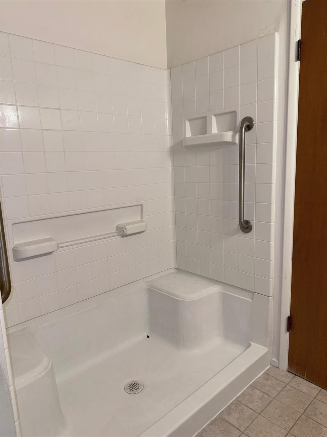 5074 E Platt Ave, Fresno, CA 93727