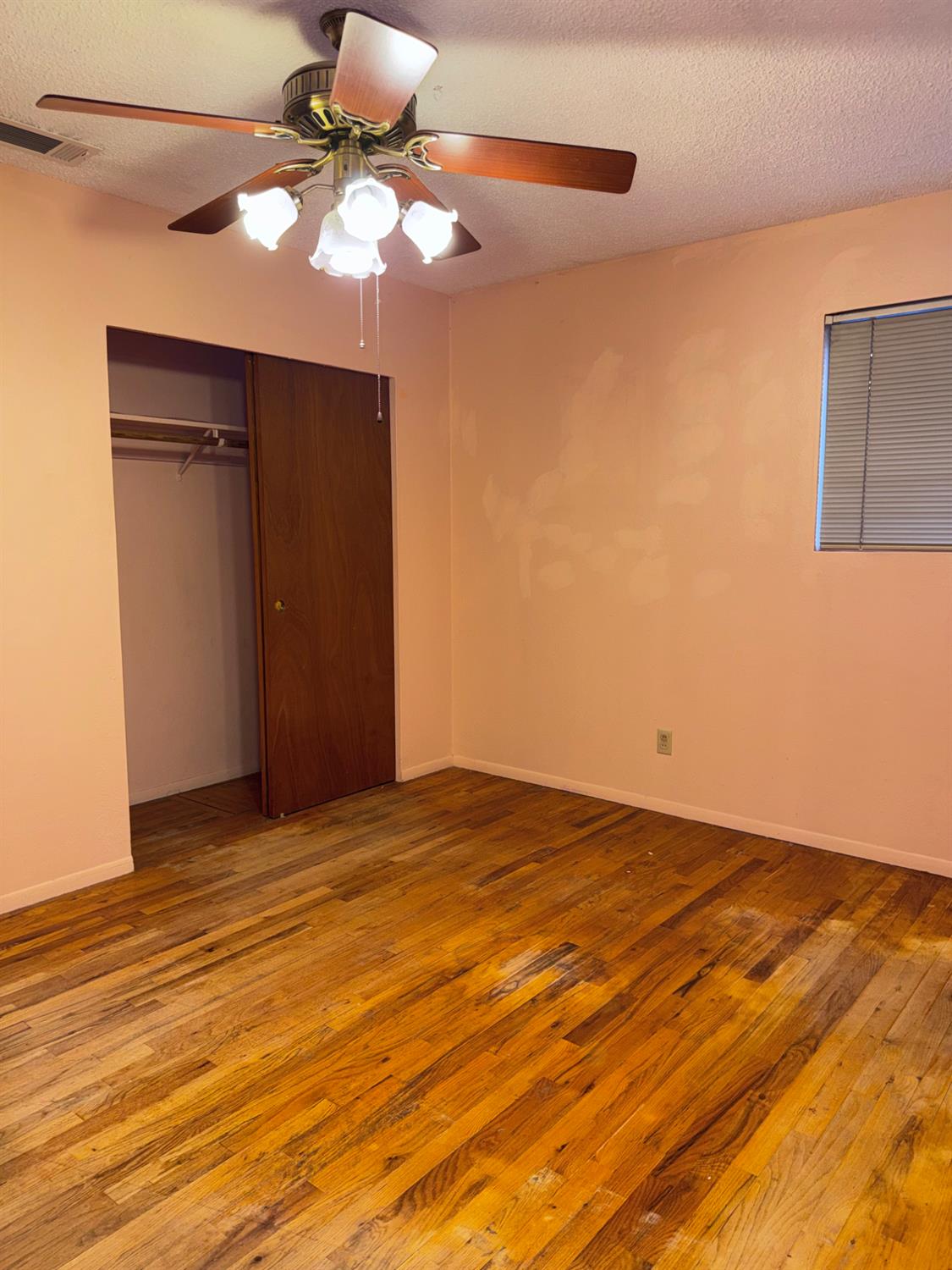 5074 E Platt Ave, Fresno, CA 93727