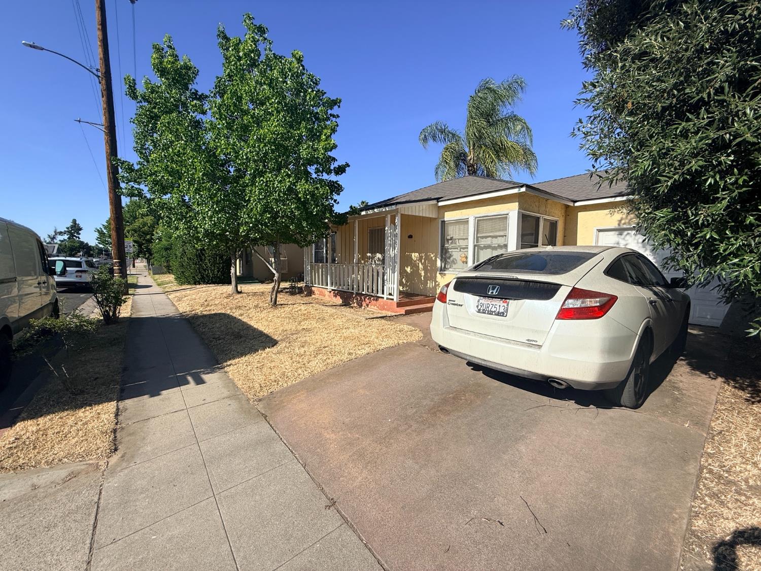 728 730 N Palm Ave, Fresno, CA 93728