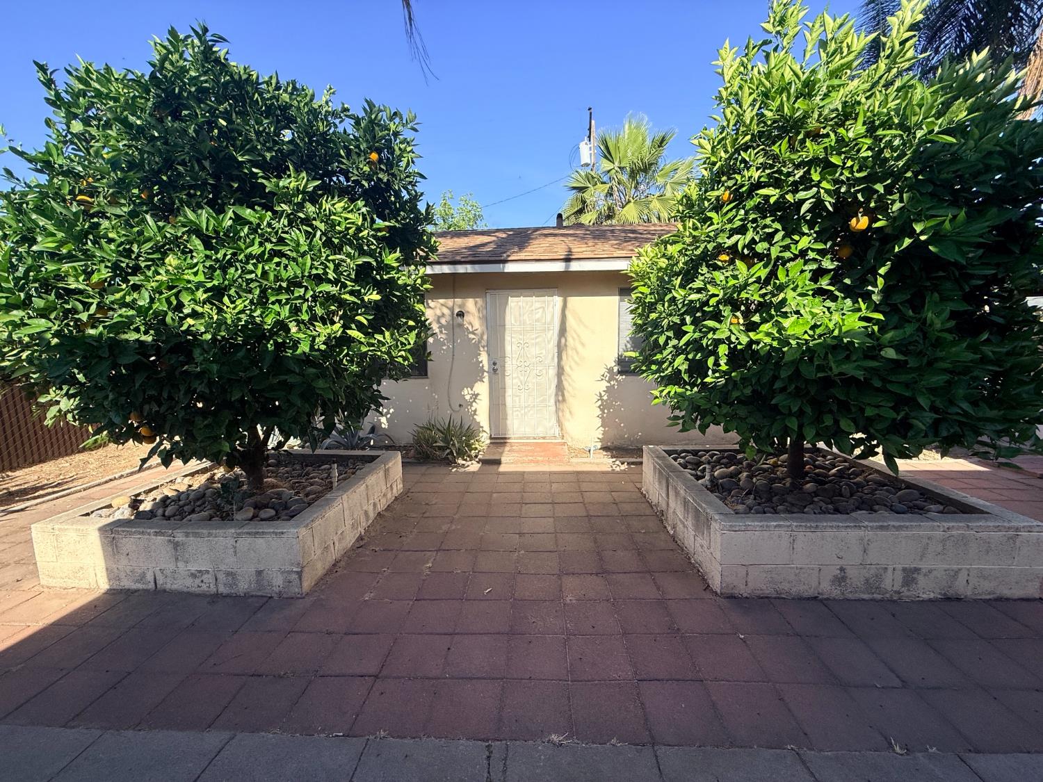728 730 N Palm Ave, Fresno, CA 93728