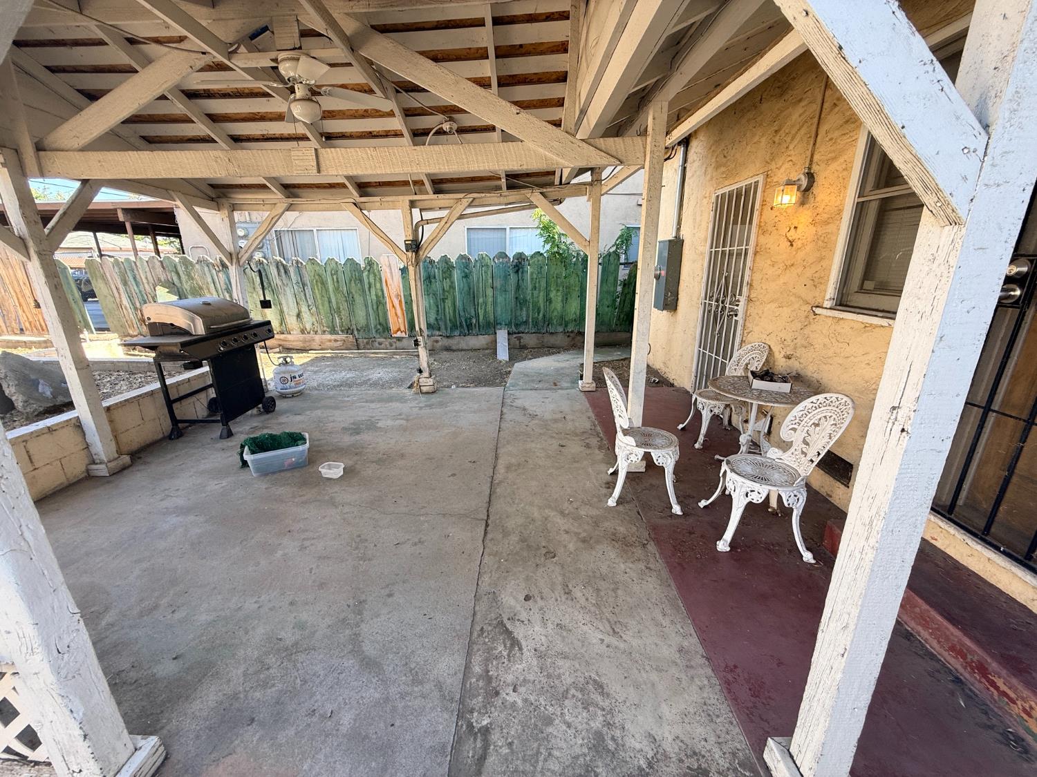 728 730 N Palm Ave, Fresno, CA 93728