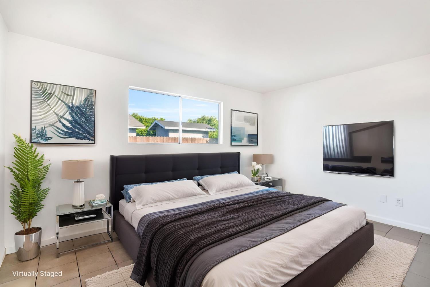 655 FOREST Ln, Sanger, CA 93657