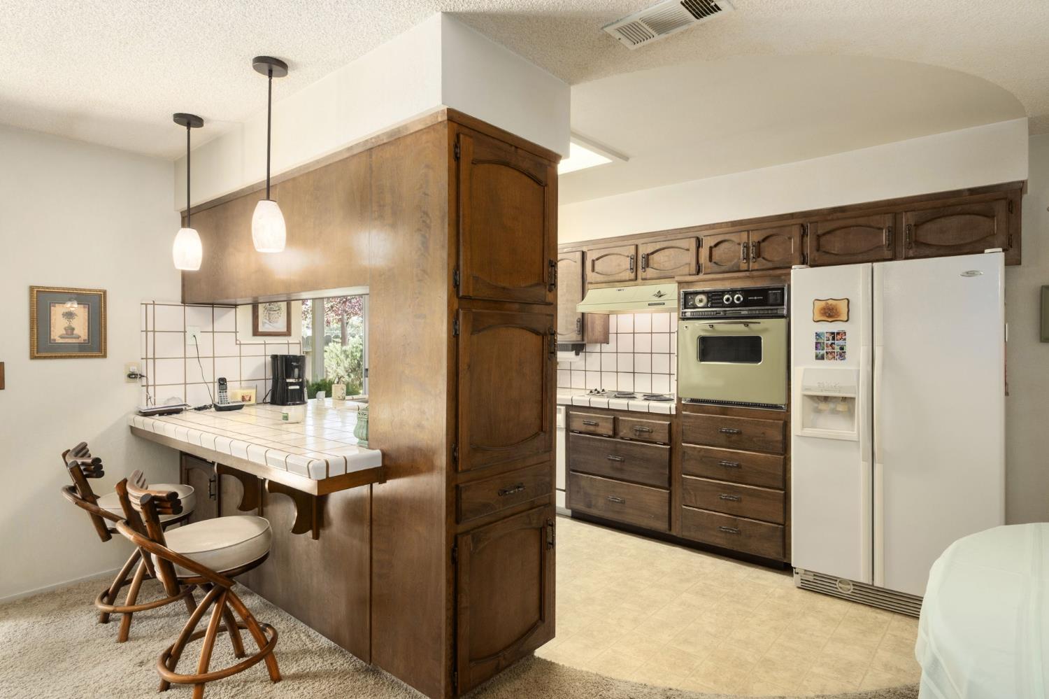 25526 Whitworth Dr N, Madera, CA 93638