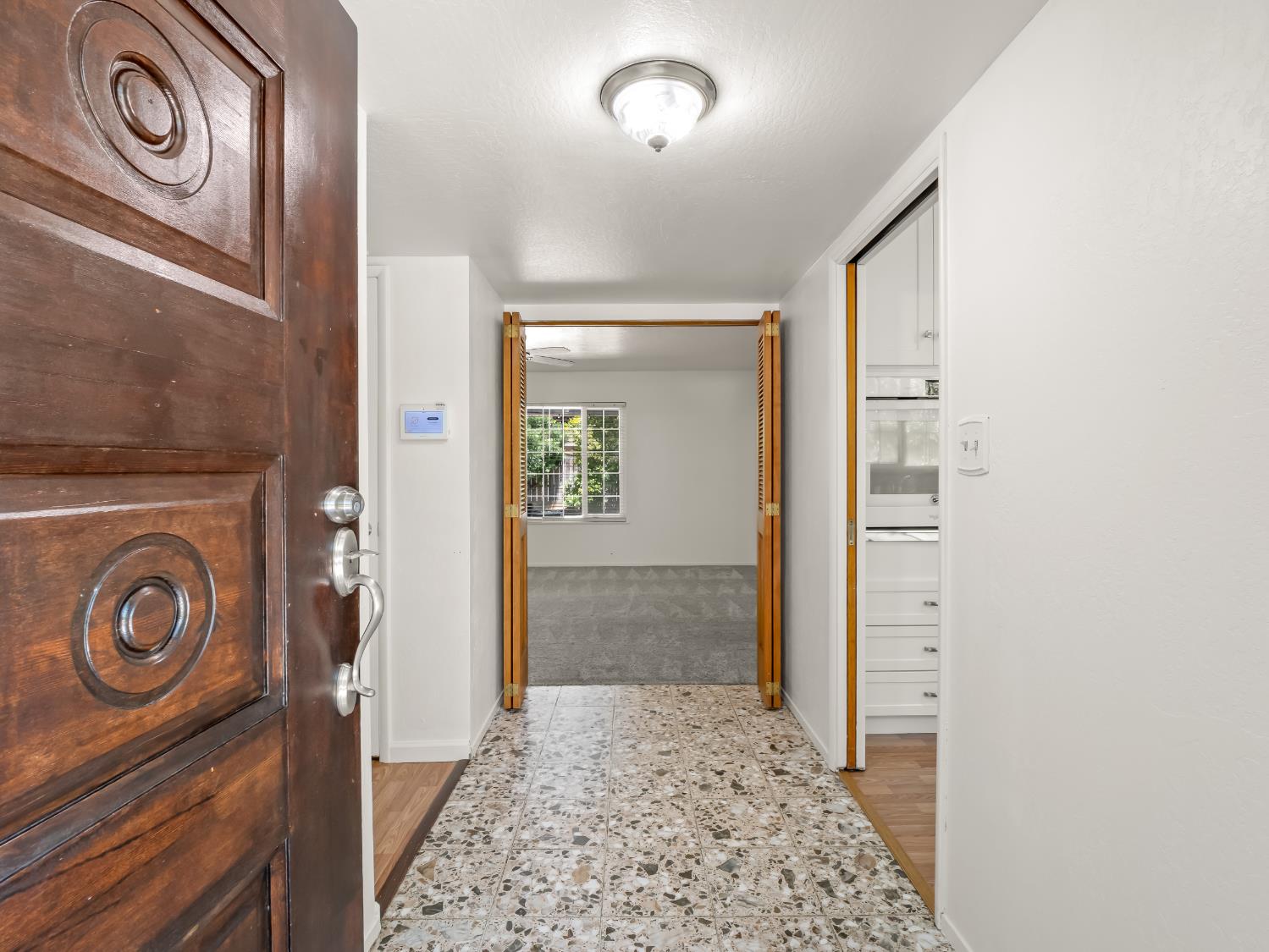 1528 E Escalon Ave, Fresno, CA 93710