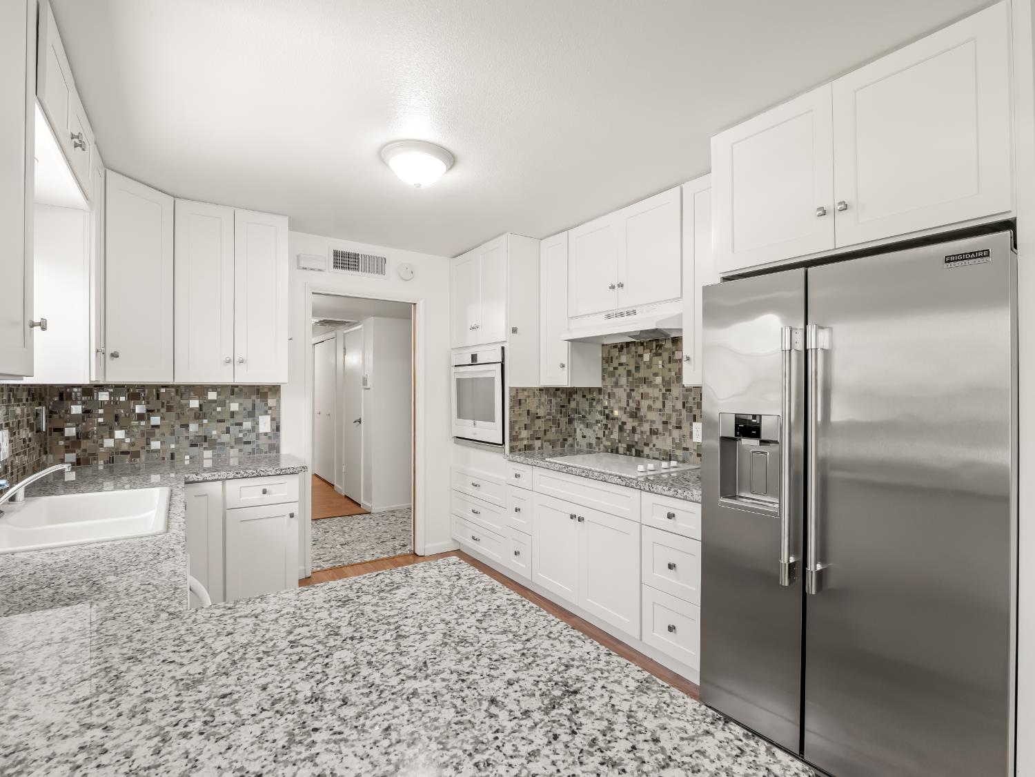 1528 E Escalon Ave, Fresno, CA 93710