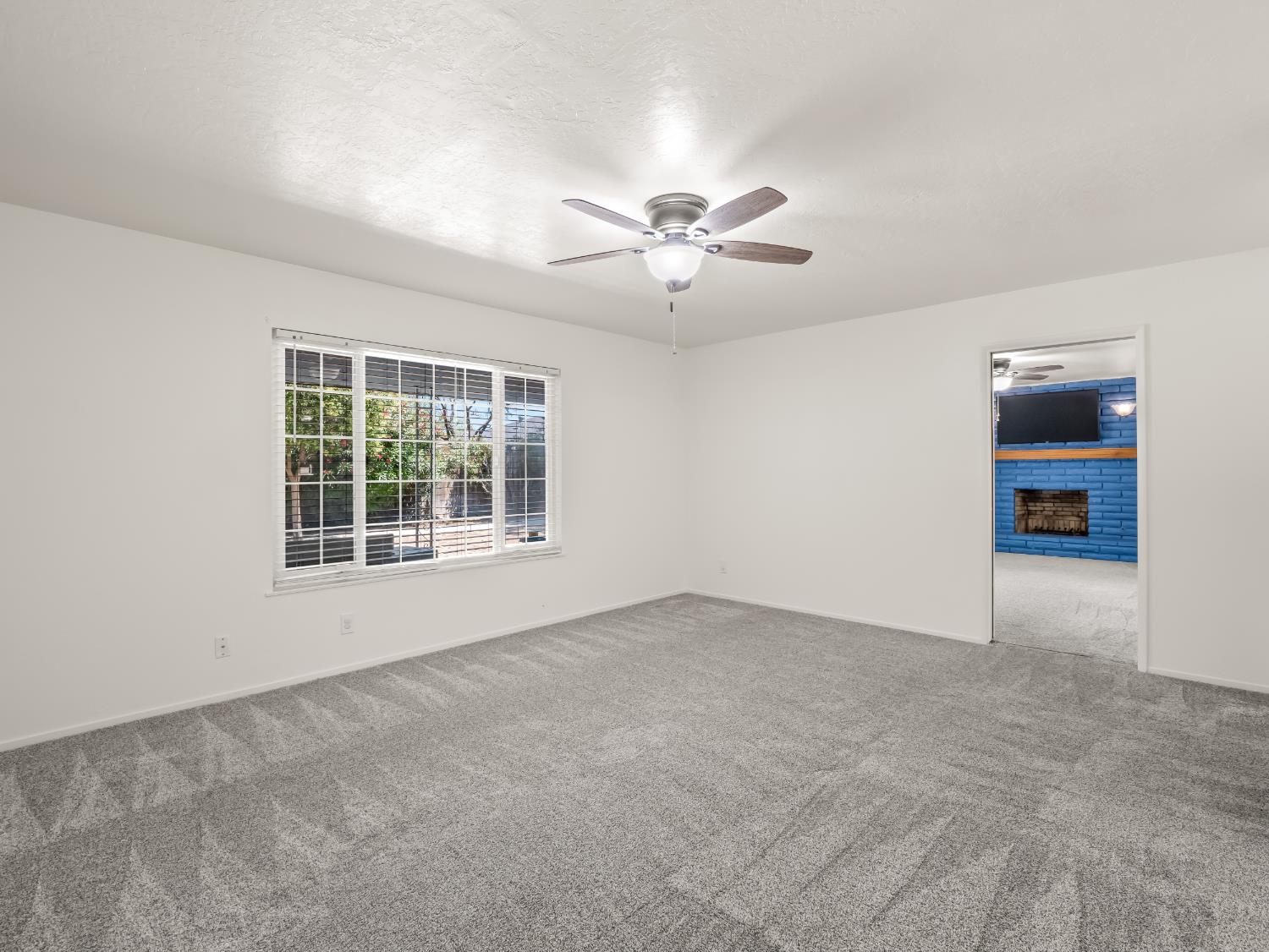 1528 E Escalon Ave, Fresno, CA 93710