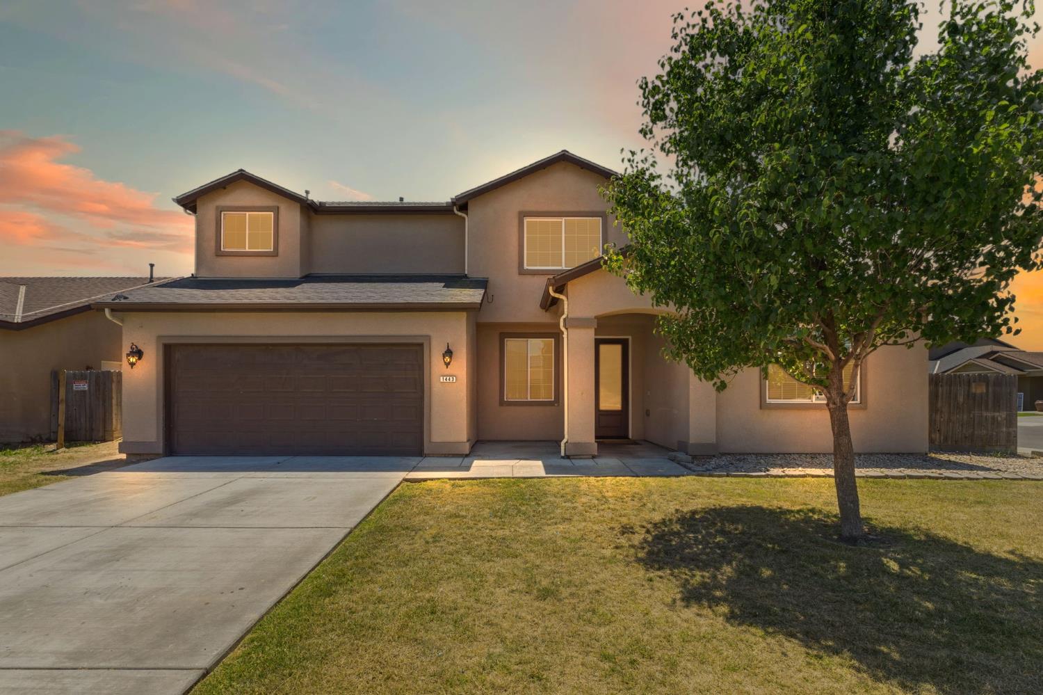 1443 Sidonia St, Hanford, CA 93230