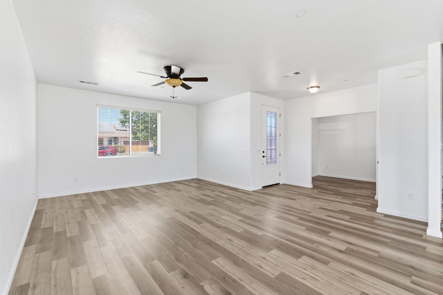 1443 Sidonia St, Hanford, CA 93230