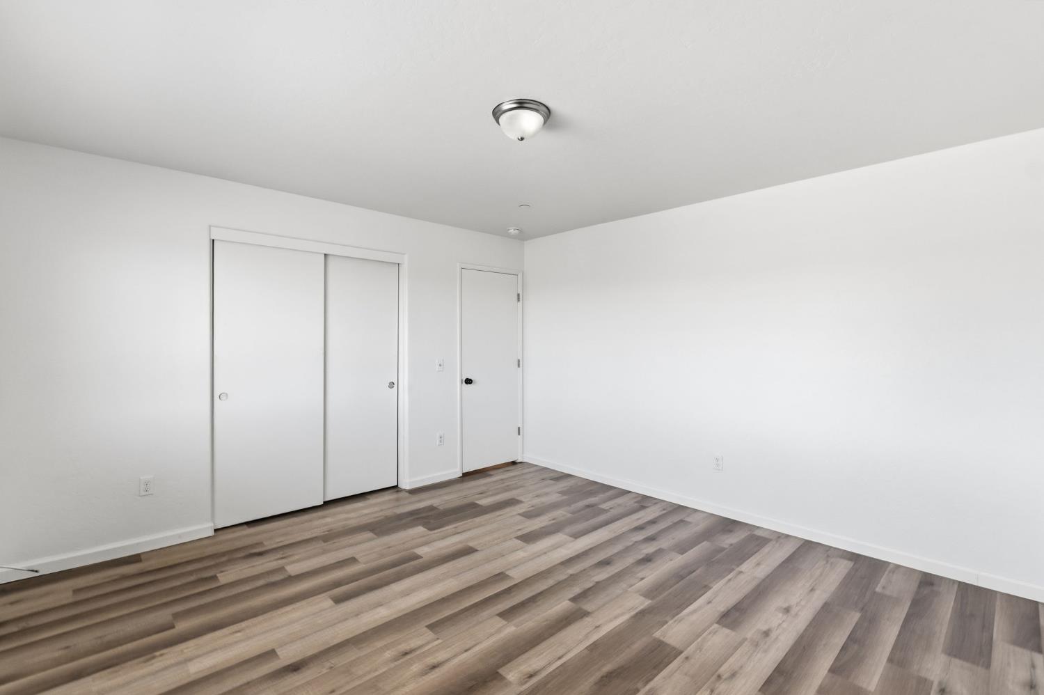 1443 Sidonia St, Hanford, CA 93230