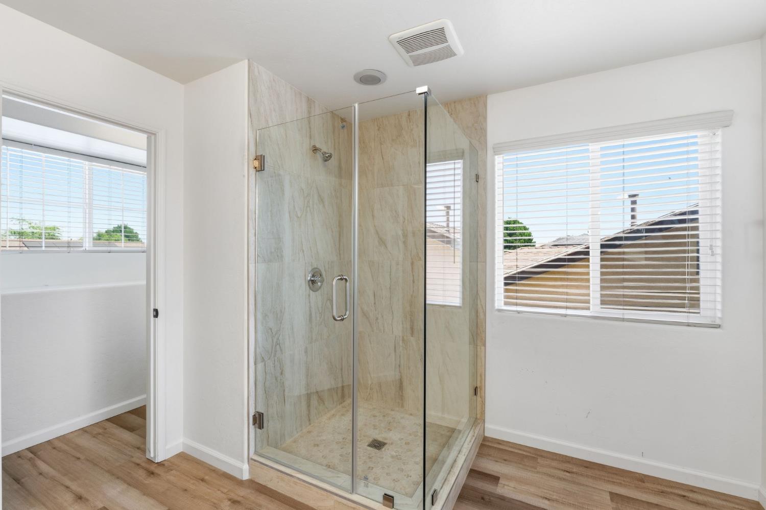 1443 Sidonia St, Hanford, CA 93230