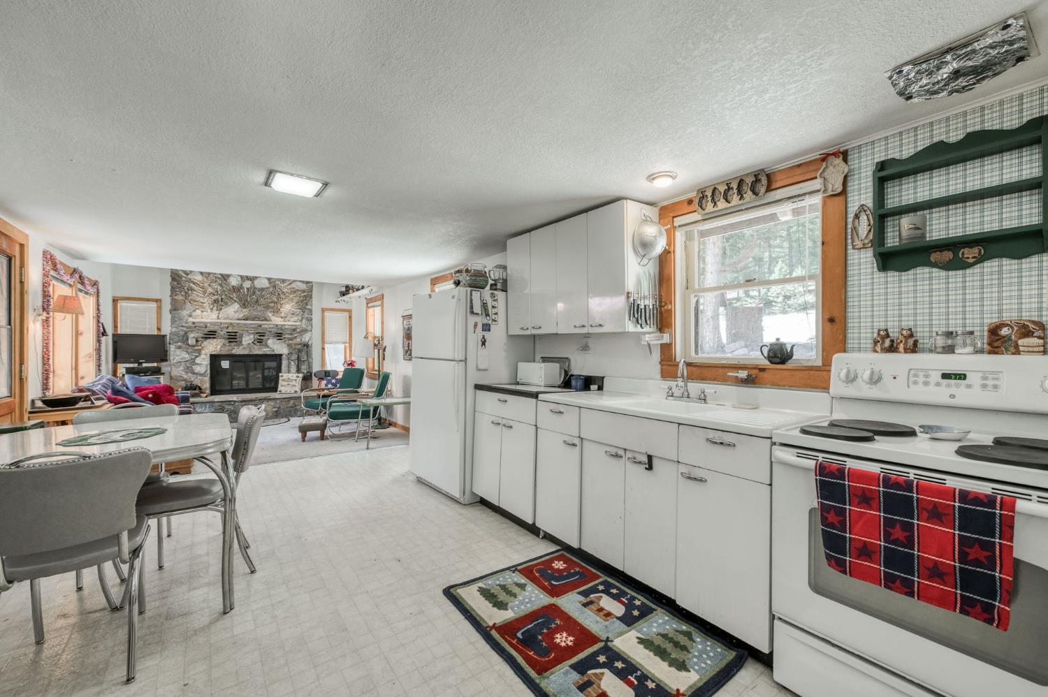 62784 Huntington Lake Rd #5, Lakeshore, CA 93634