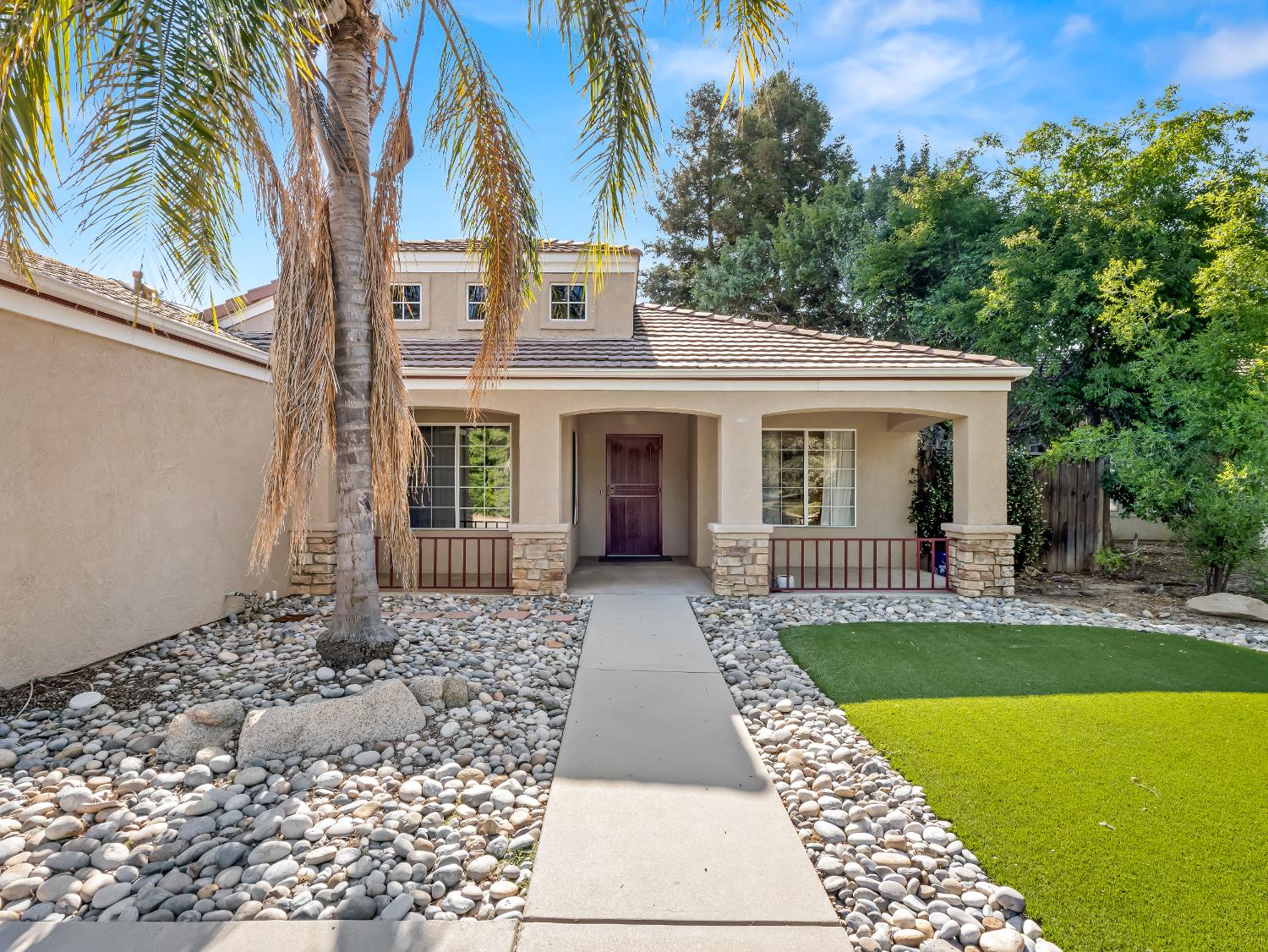 7771 N Baird Ave, Fresno, CA 93720