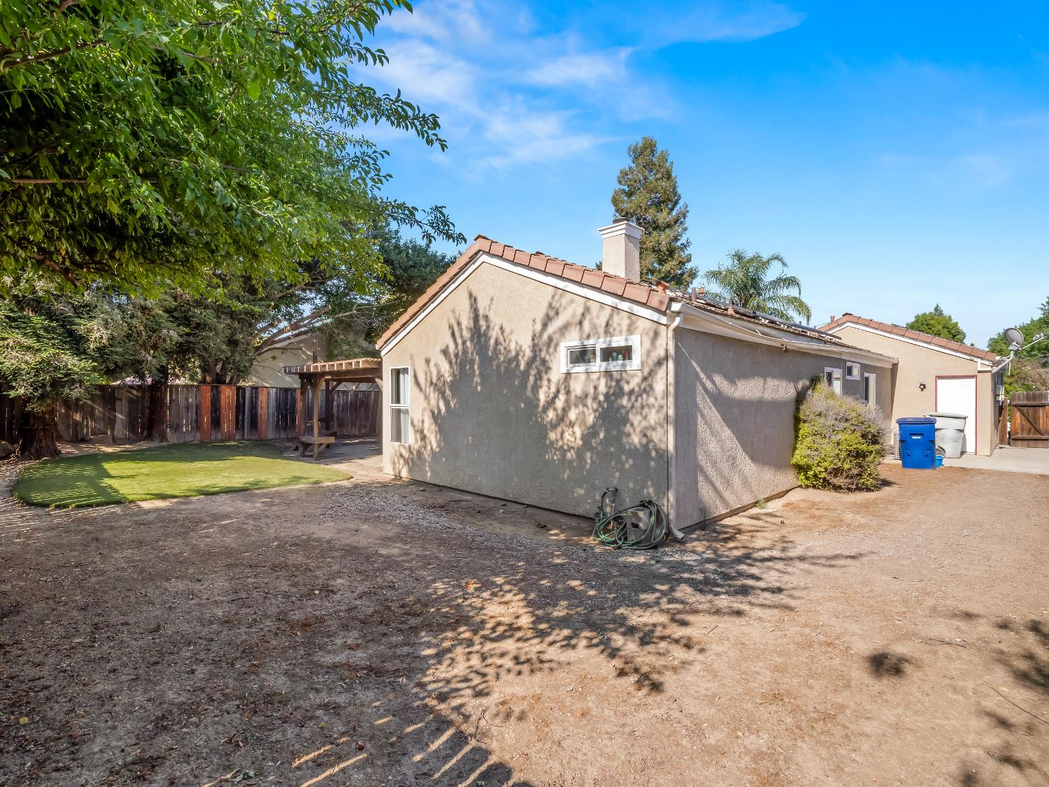 7771 N Baird Ave, Fresno, CA 93720