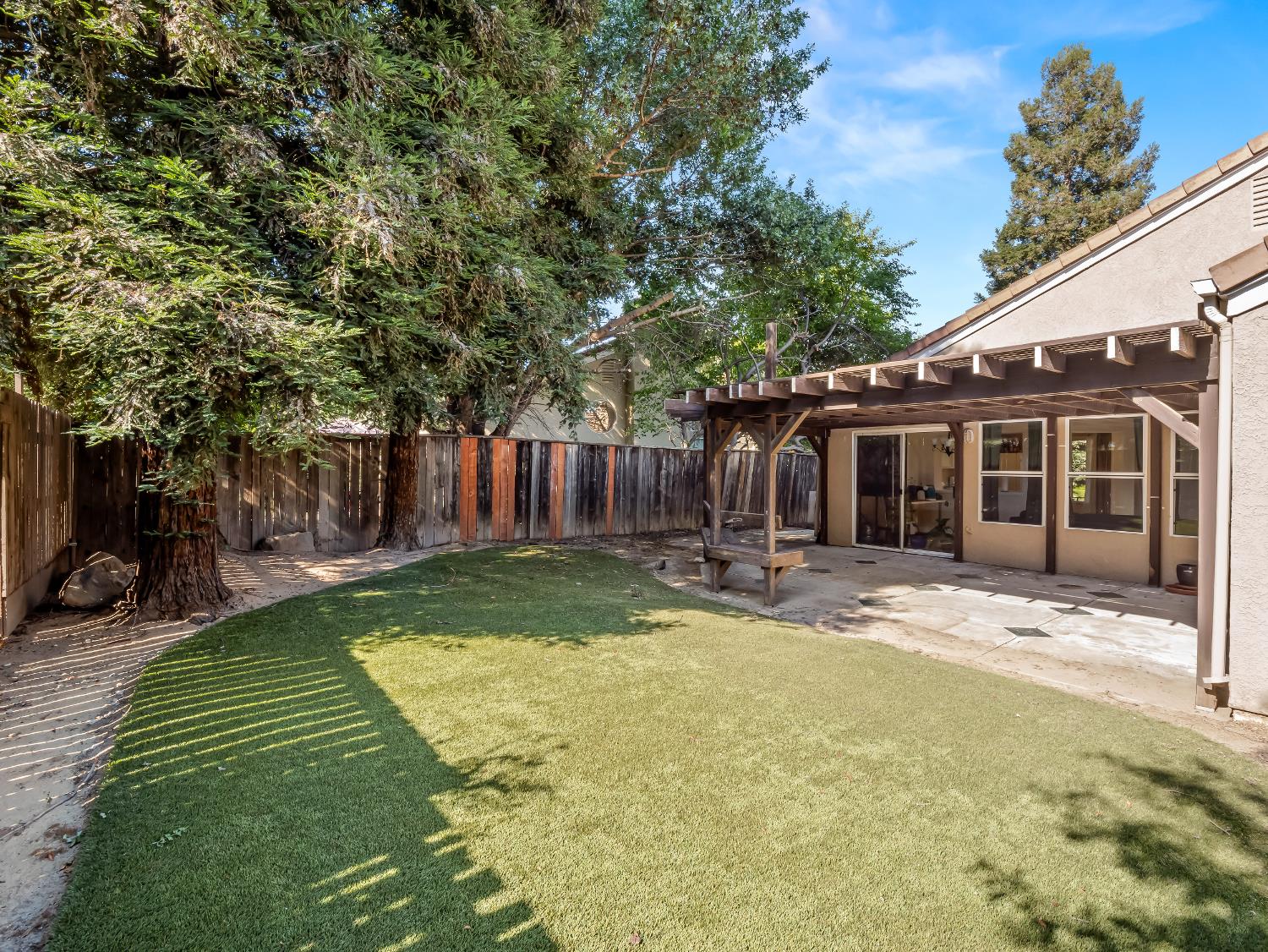 7771 N Baird Ave, Fresno, CA 93720