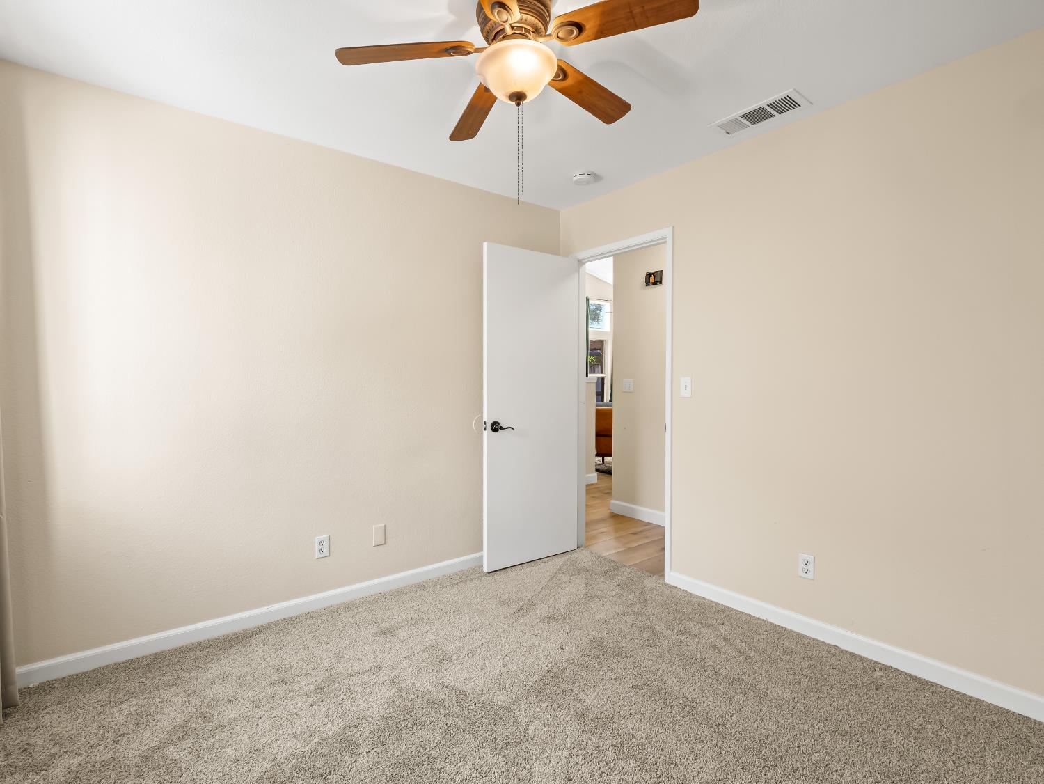 7771 N Baird Ave, Fresno, CA 93720
