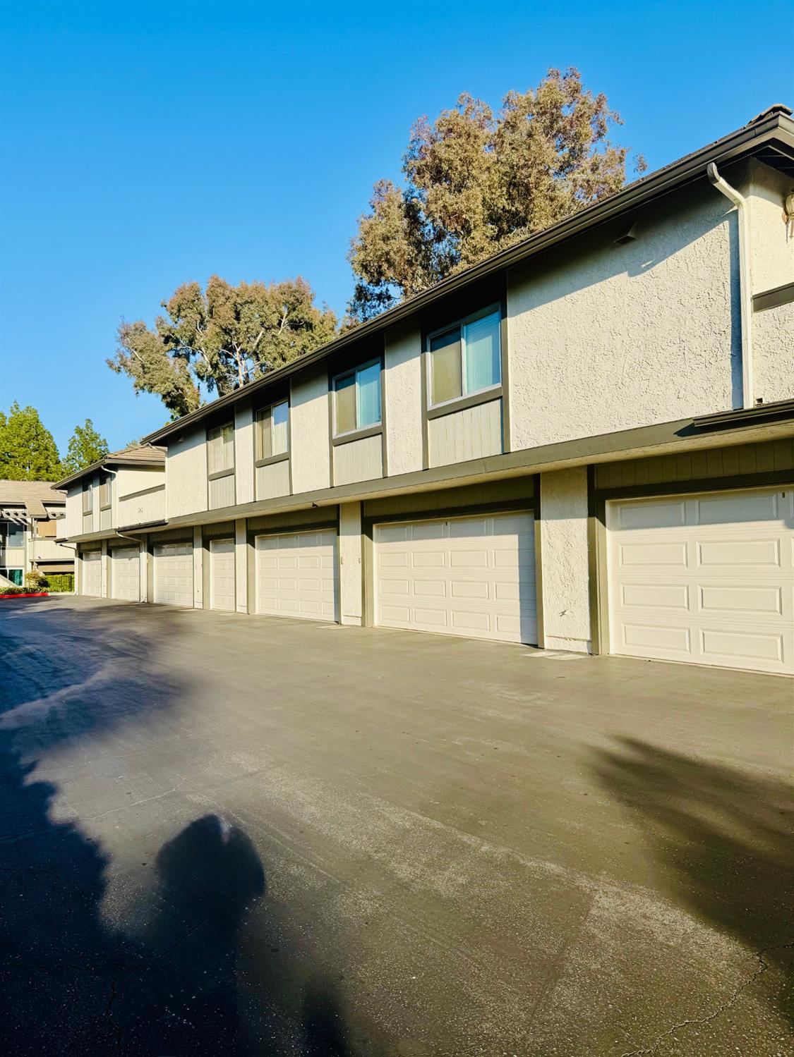 1340 E Hillcrest #10, Thousand Oaks, CA 91362